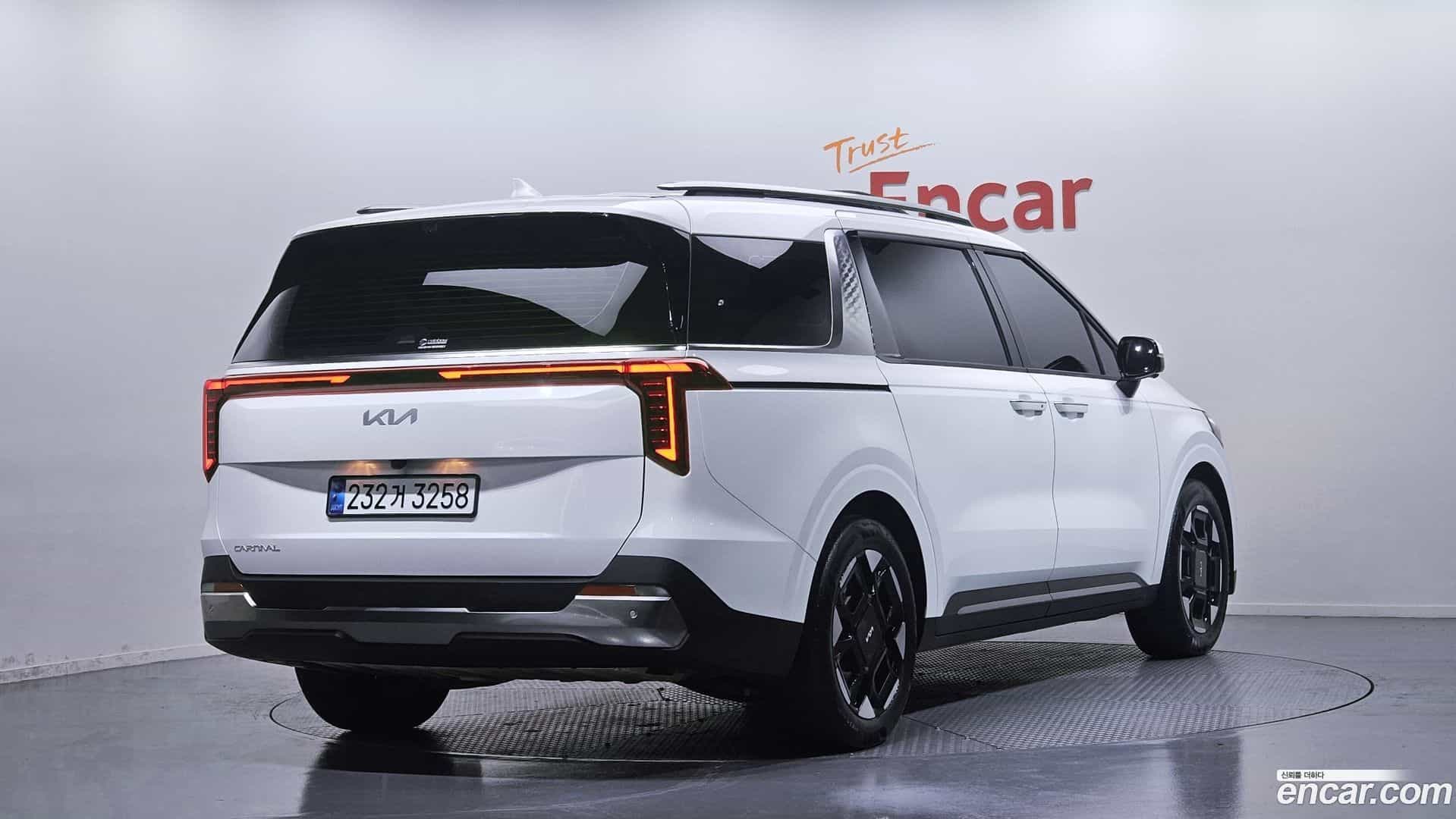 Canival Kia 2024.2-OUTER-002