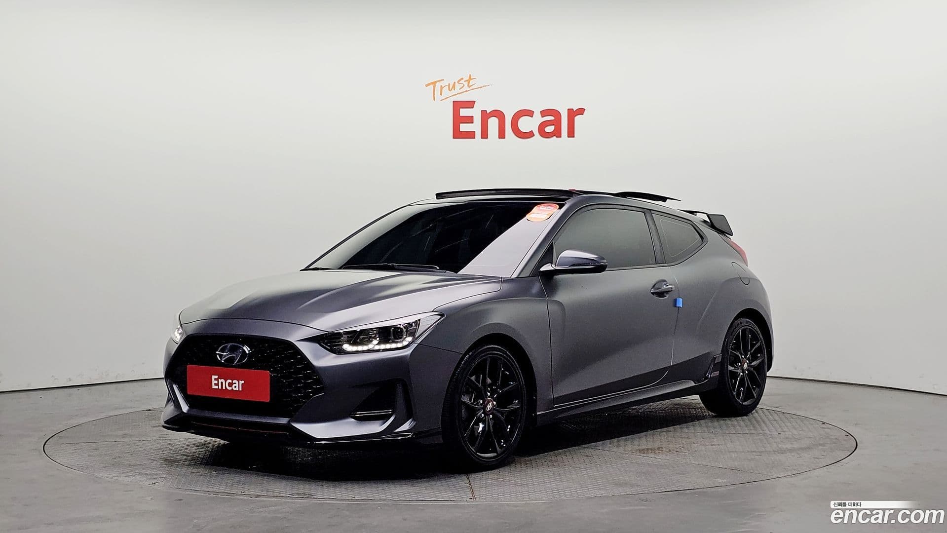 Main__Slider__Photo:Veloster Hyundai 2018.4-0