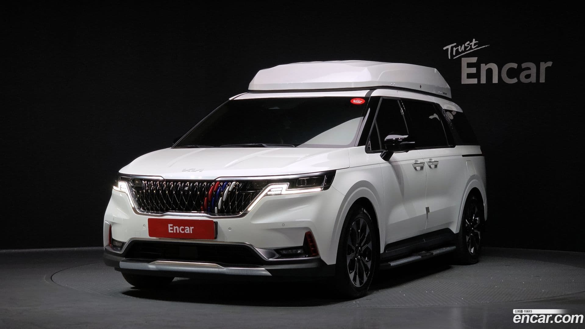 Main__Slider__Photo:Canival Kia 2021.1-0