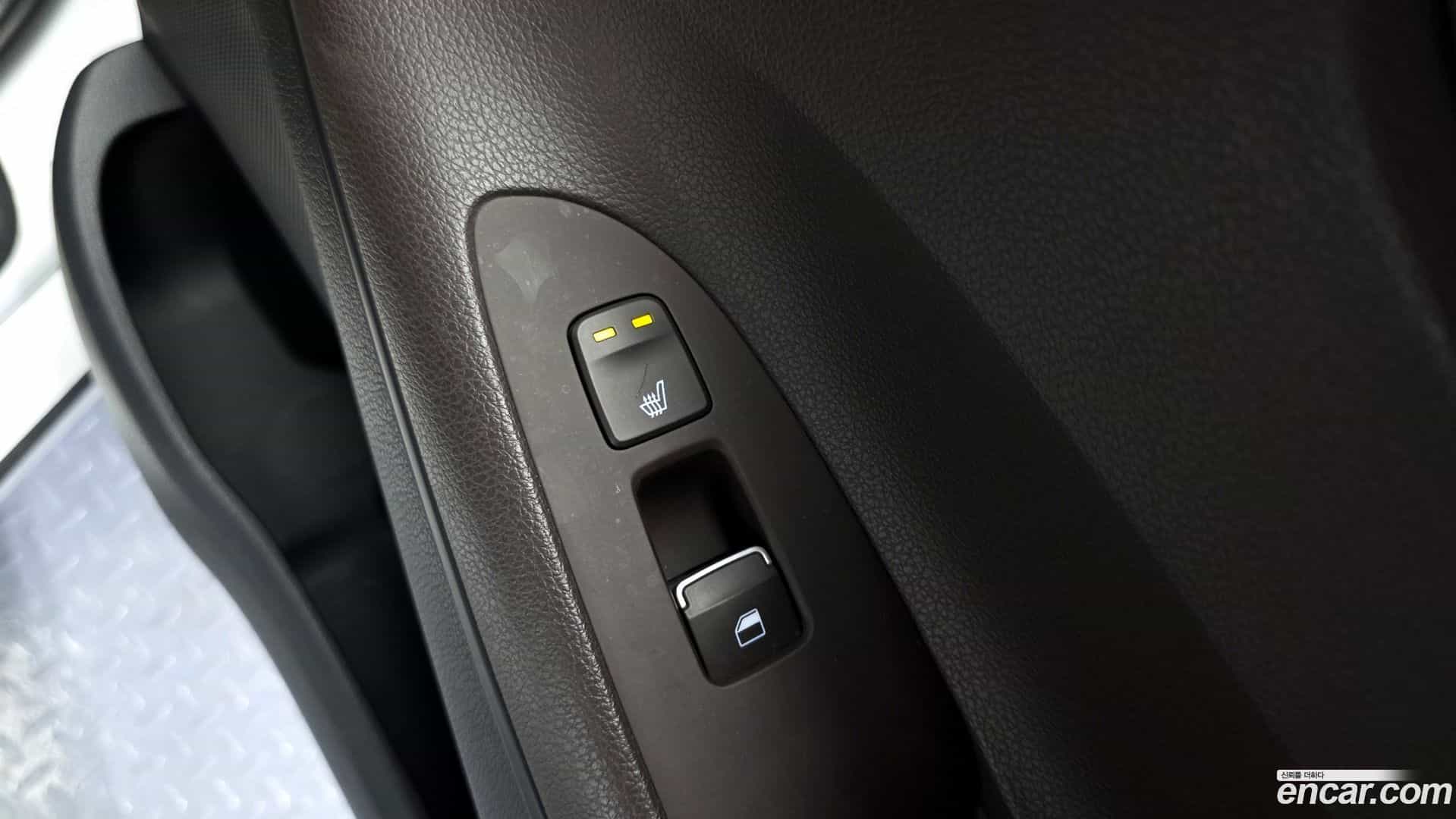 Grandeur Hyundai 2016.11-OPTION-024
