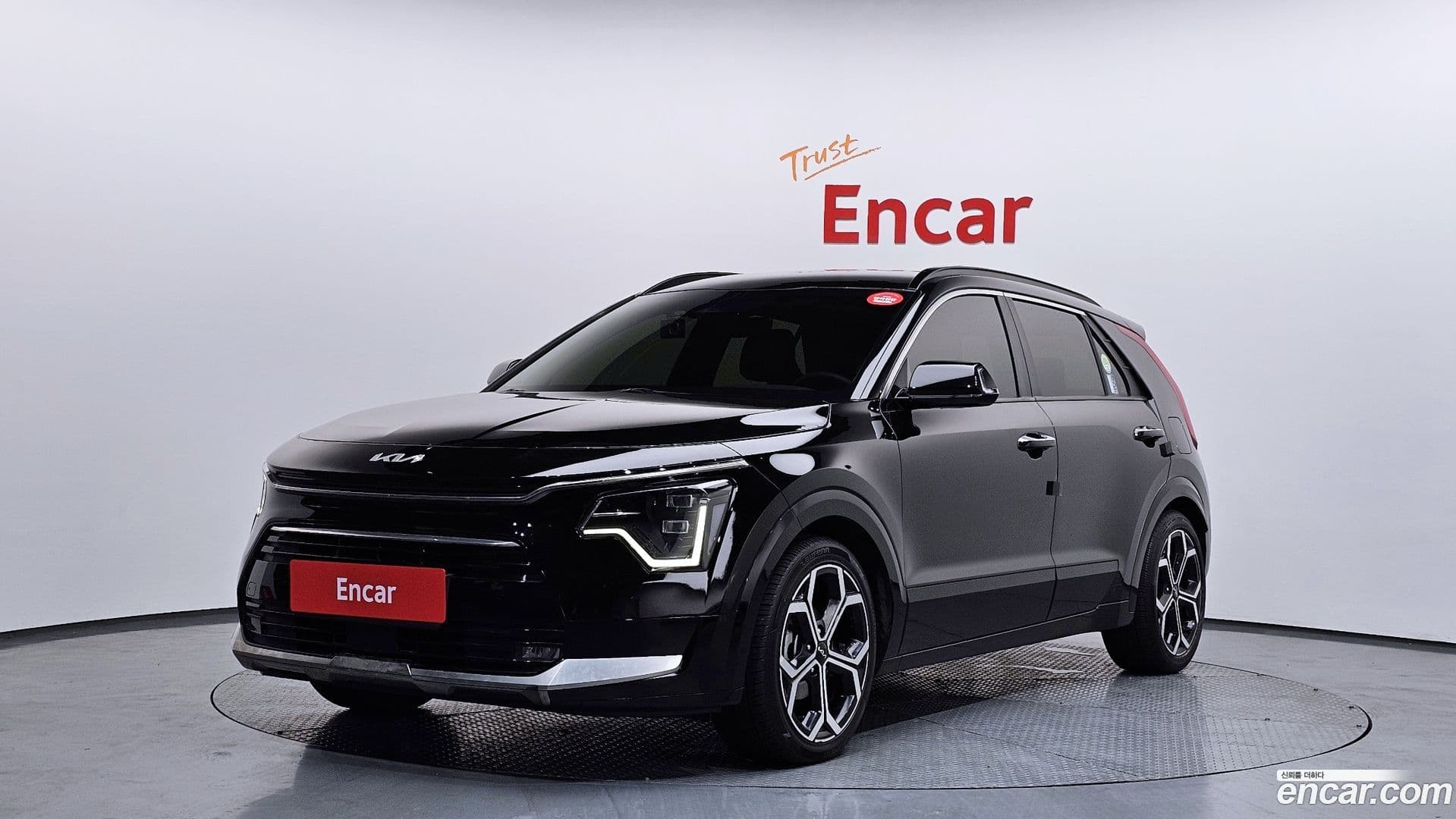 Main__Slider__Photo:Niro Kia 2022.6-0