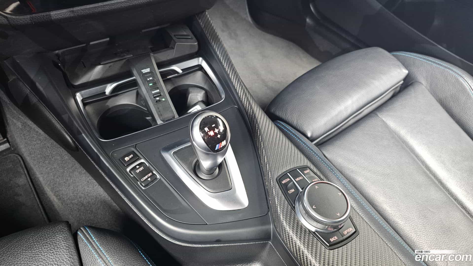 M2 BMW 2018.11-INNER-009