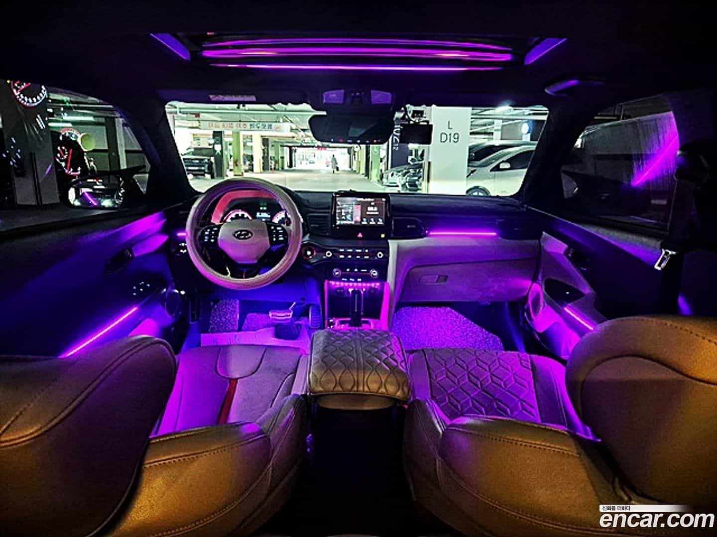 Veloster Hyundai 2018.11-INNER-009