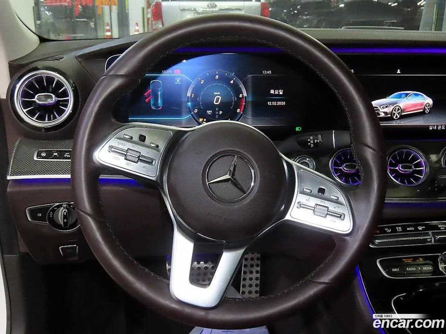 CLS-Class Mercedes-Benz 2019.0-INNER-008