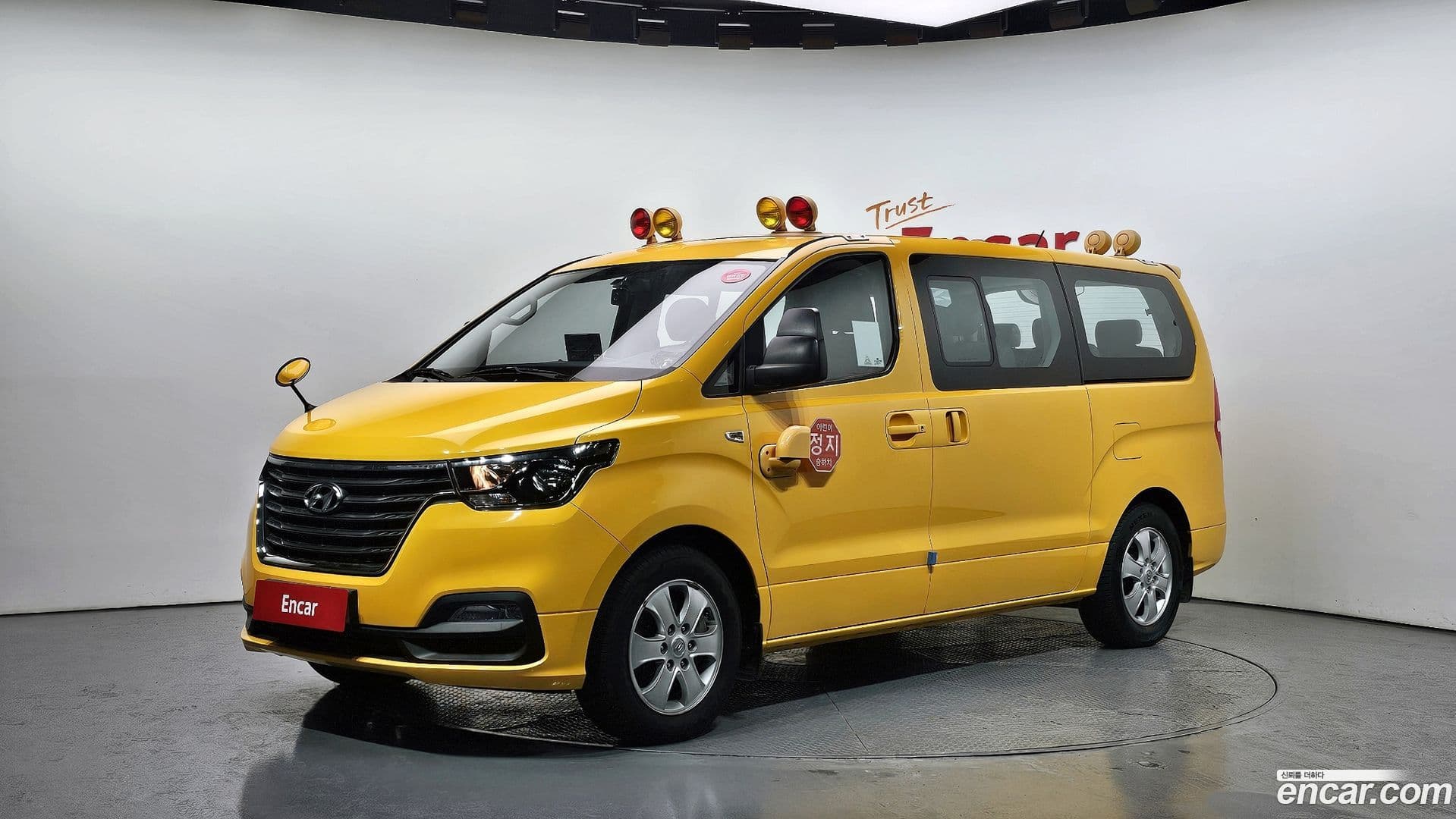 Main__Slider__Photo:Starex Hyundai 2019.1-0