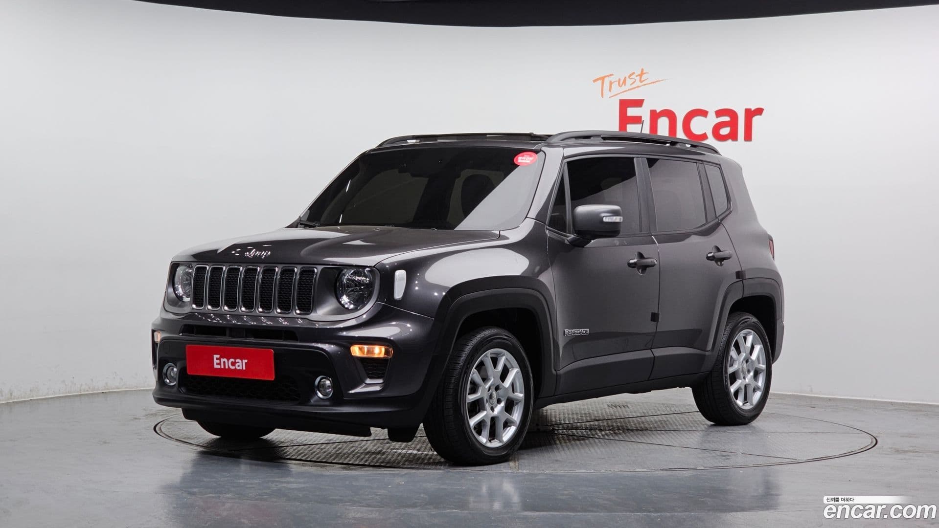 Main__Slider__Photo:Renegade Jeep 2021.11-0