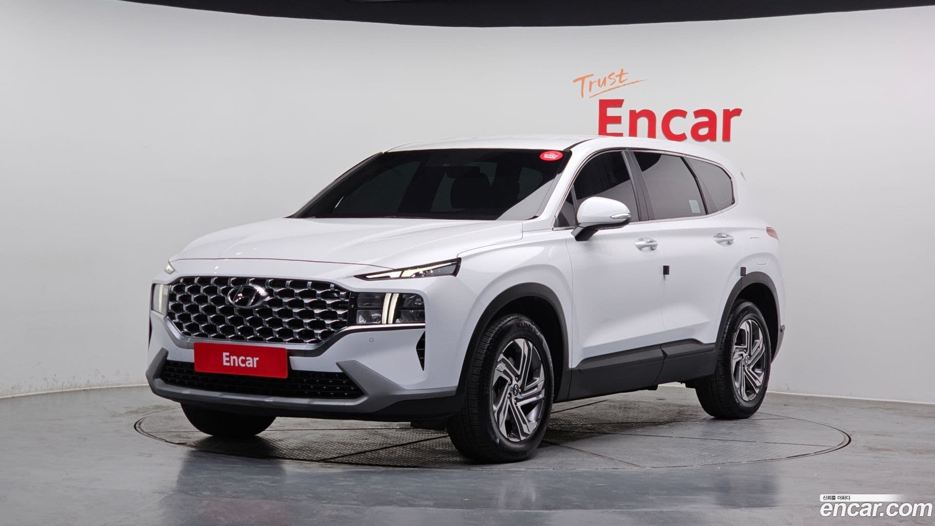 Main__Slider__Photo:Santafe Hyundai 2021.1-0