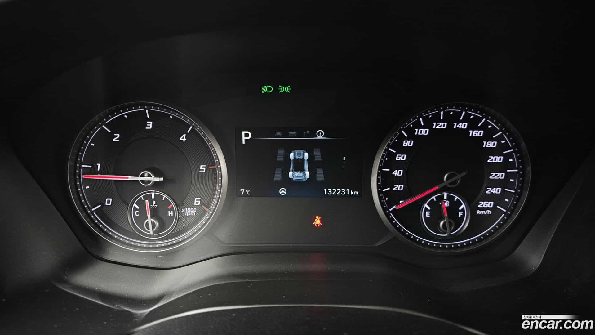 Santafe Hyundai 2021.1-INNER-008