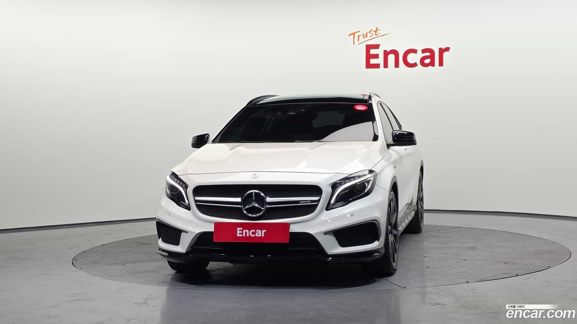 GLA-Class Mercedes-Benz 2017.4-OUTER-003