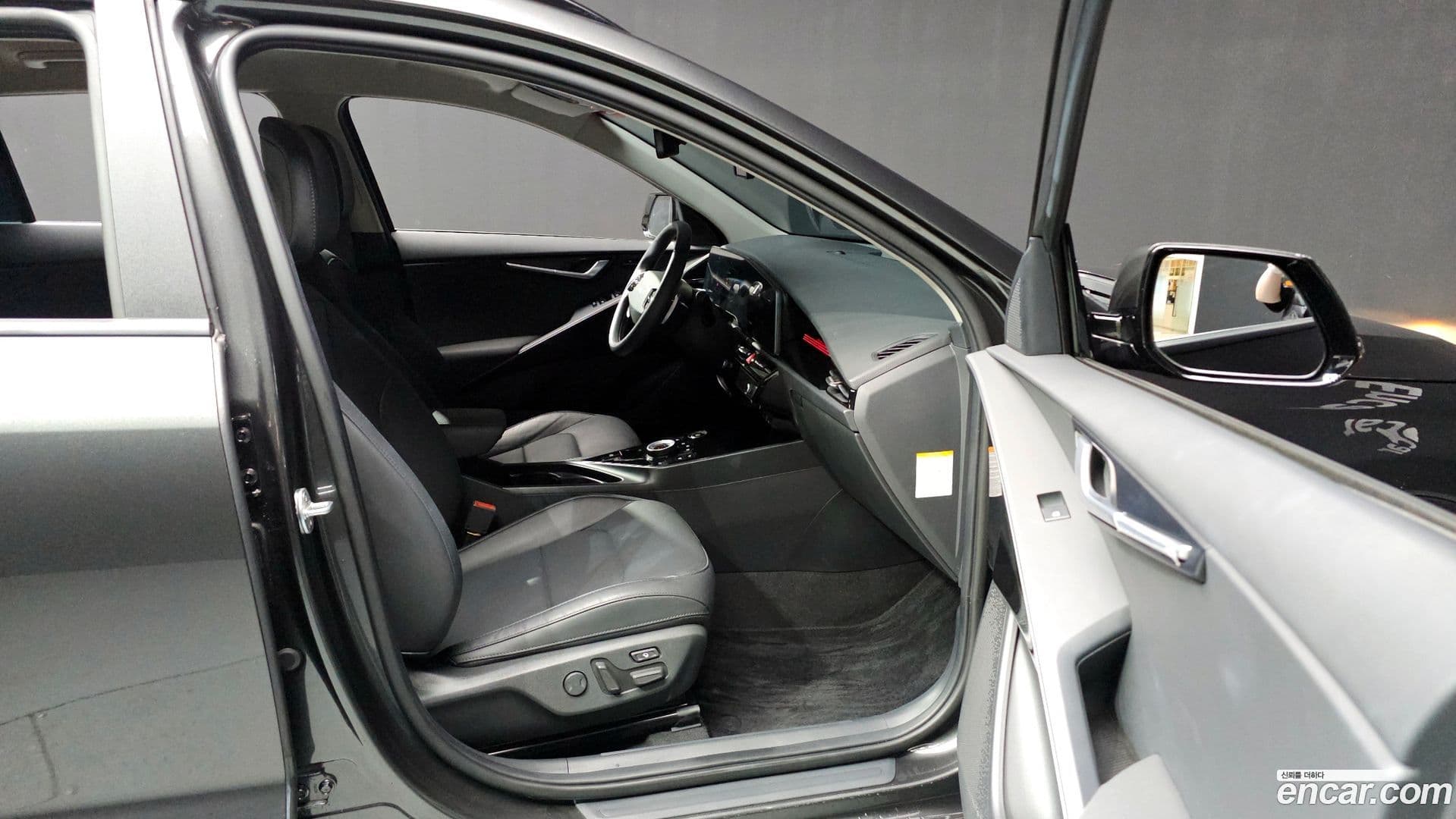 Main__Slider__Photo:Niro Kia 2024.4-17