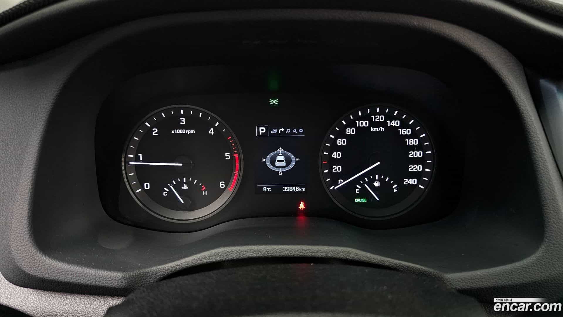 Tucson Hyundai 2018.2-INNER-008