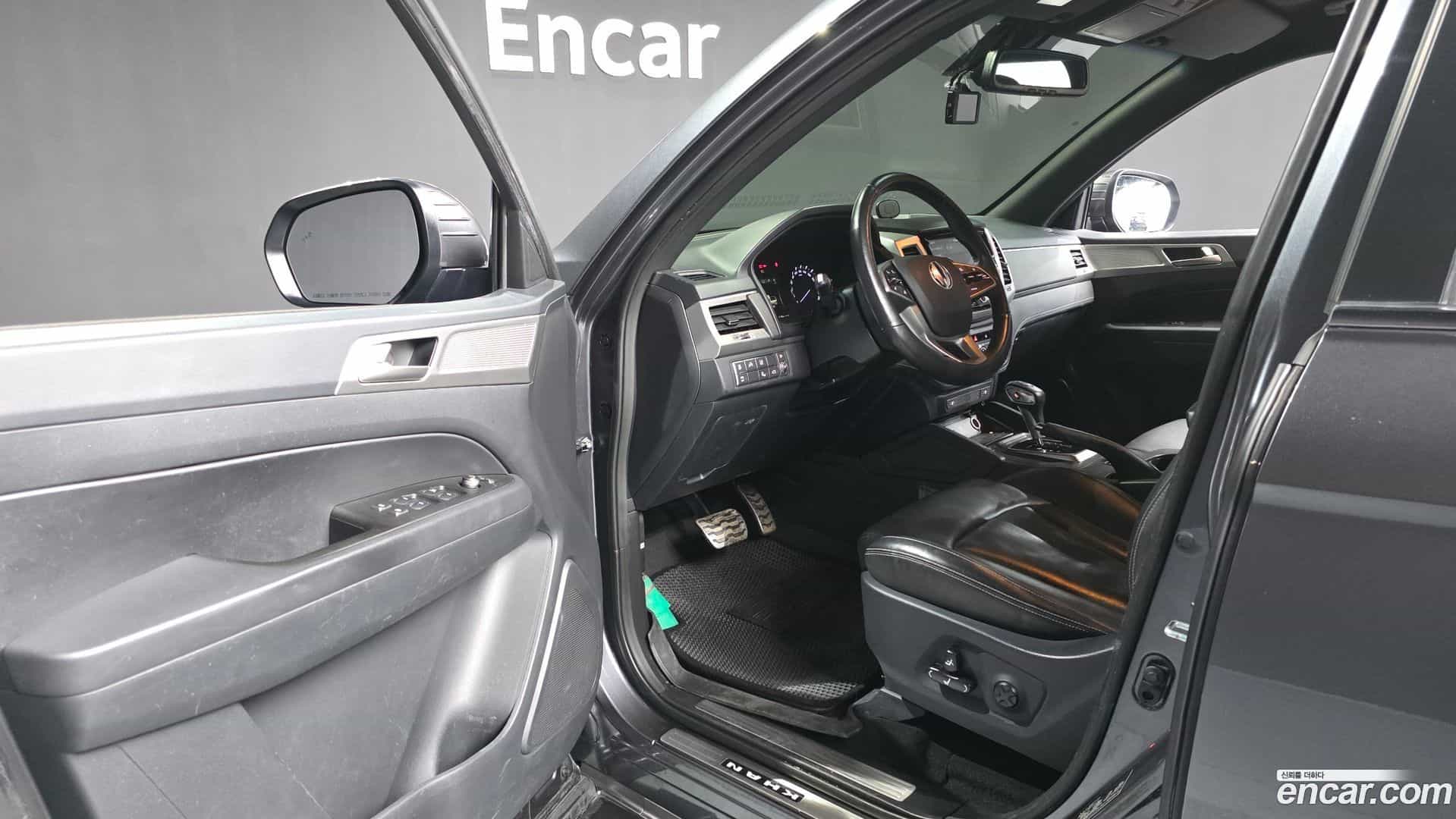 Rexton KG Mobility 2019.7-INNER-010