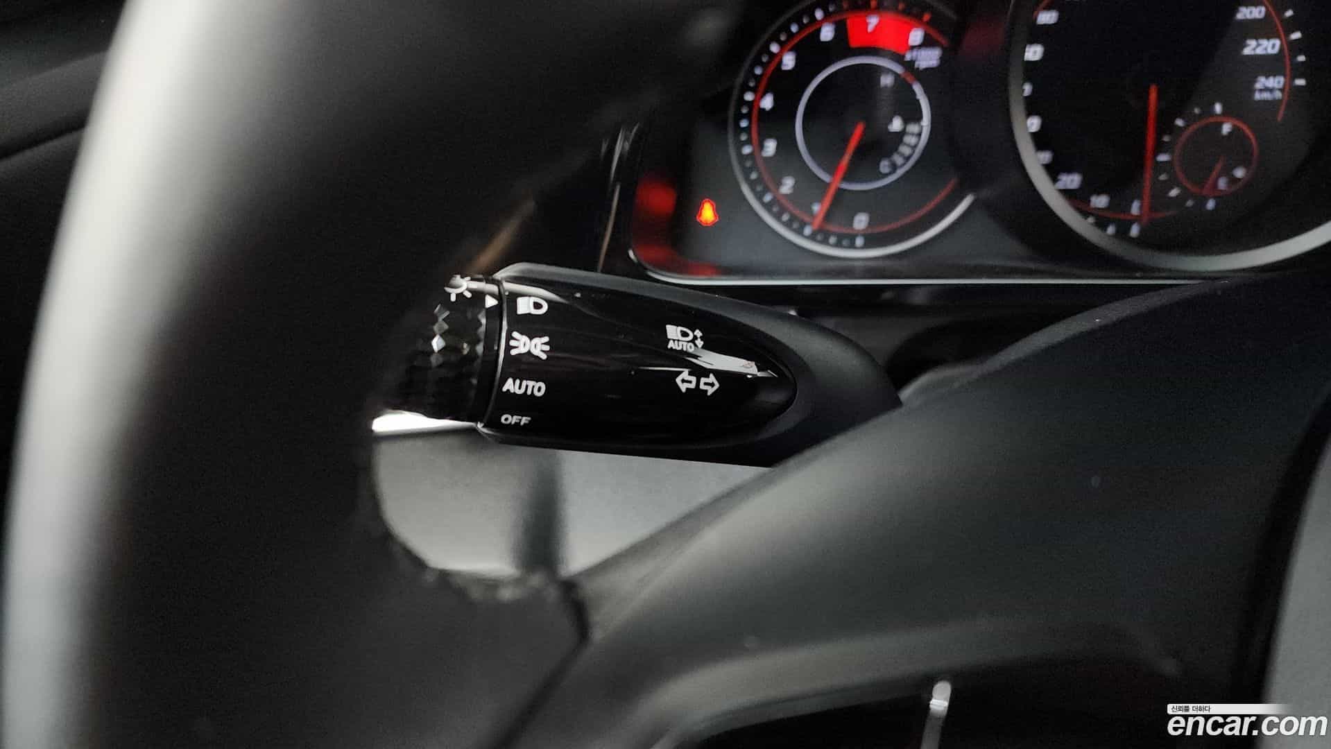 AVANTE Hyundai 2020.6-OPTION-018