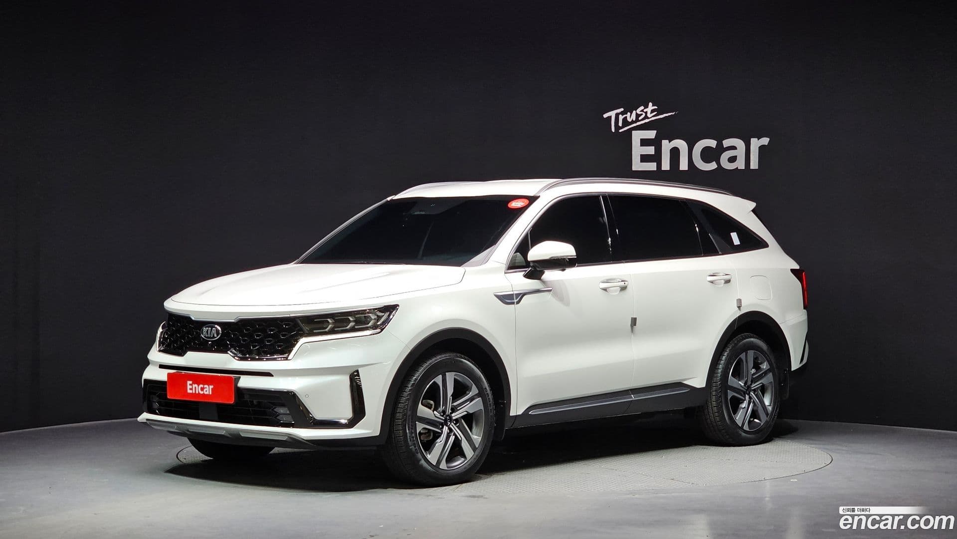 Main__Slider__Photo:Sorento Kia 2021.2-0