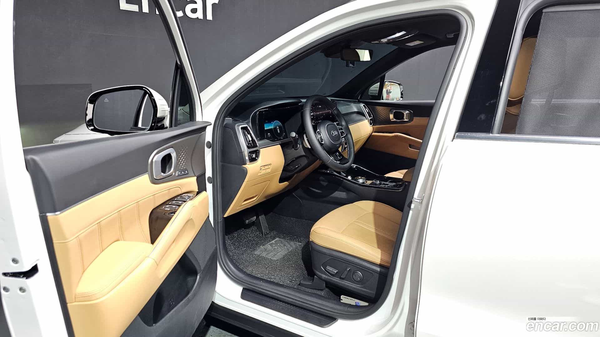Sorento Kia 2021.2-INNER-010