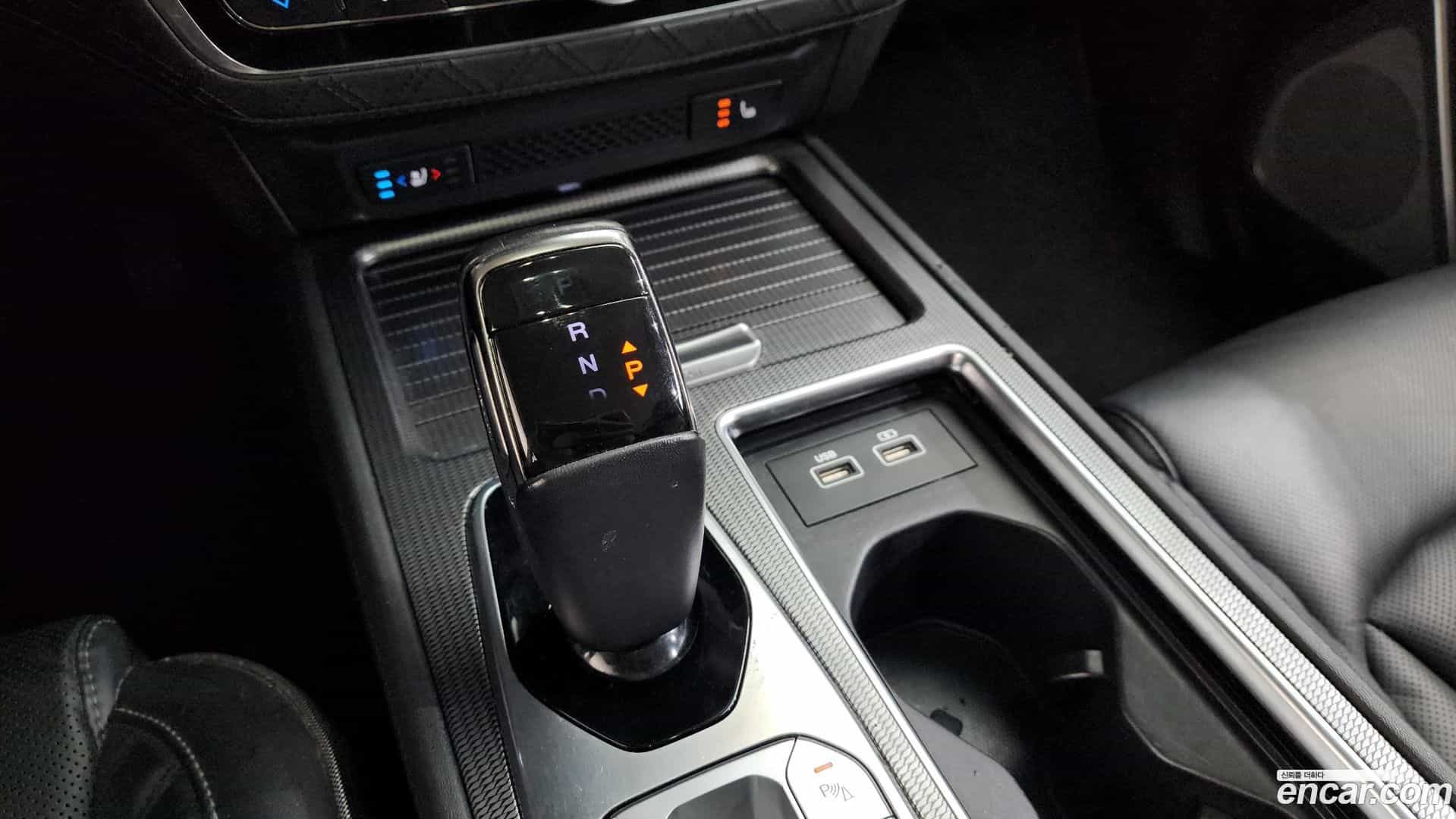 Rexton KG Mobility 2022.9-INNER-009