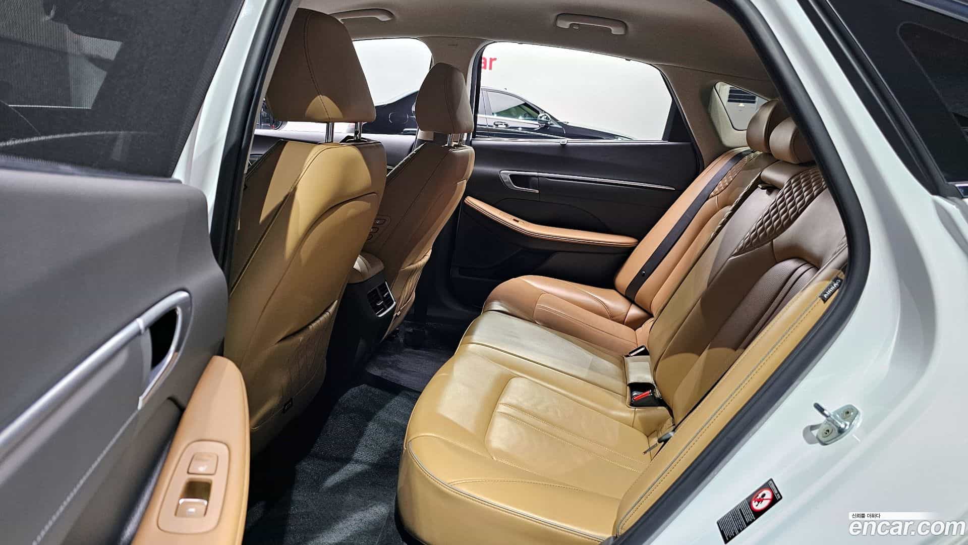Sonata Hyundai 2019.4-OPTION-016