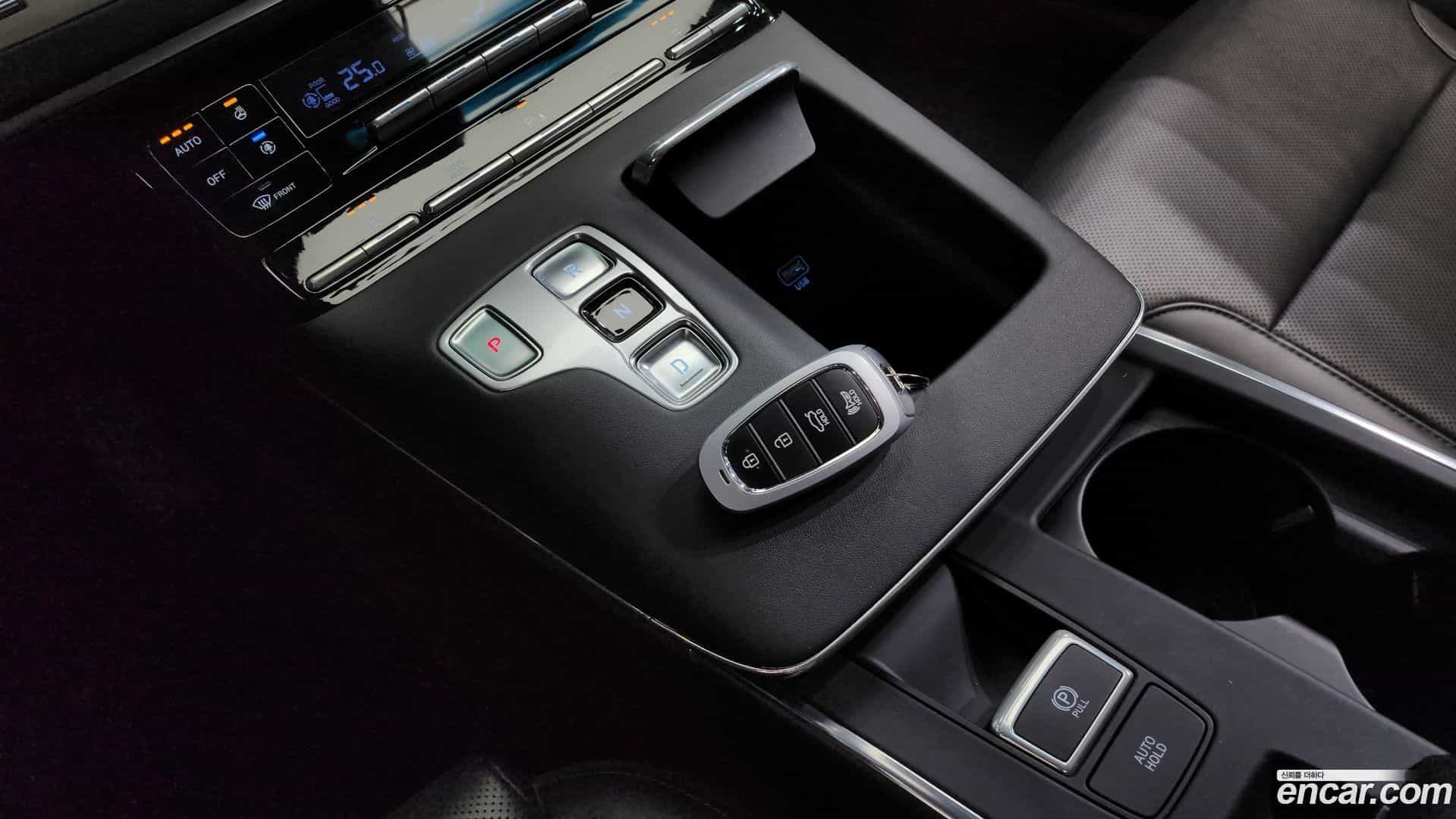 Grandeur Hyundai 2021.0-INNER-009