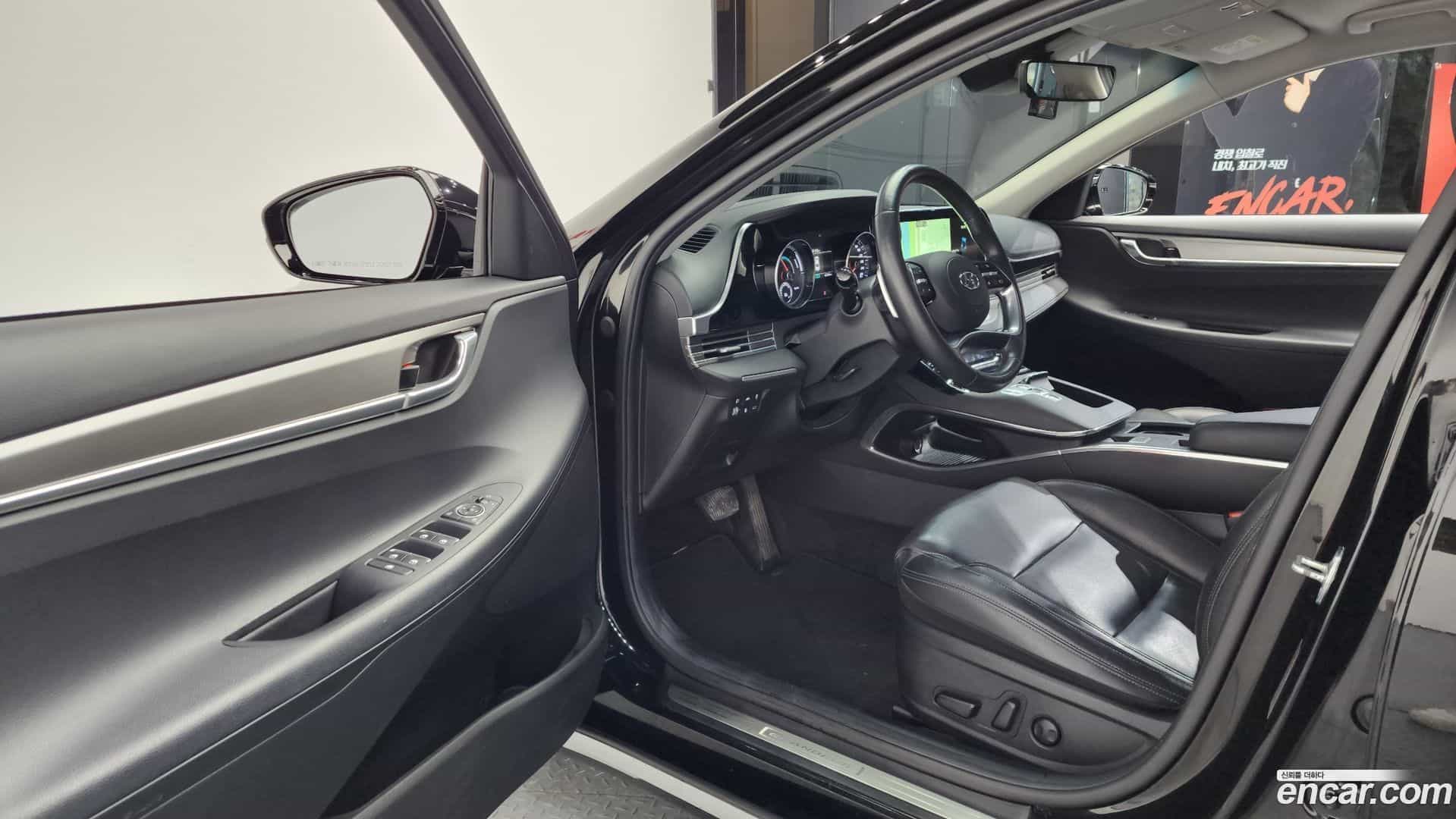 Grandeur Hyundai 2021.0-INNER-010