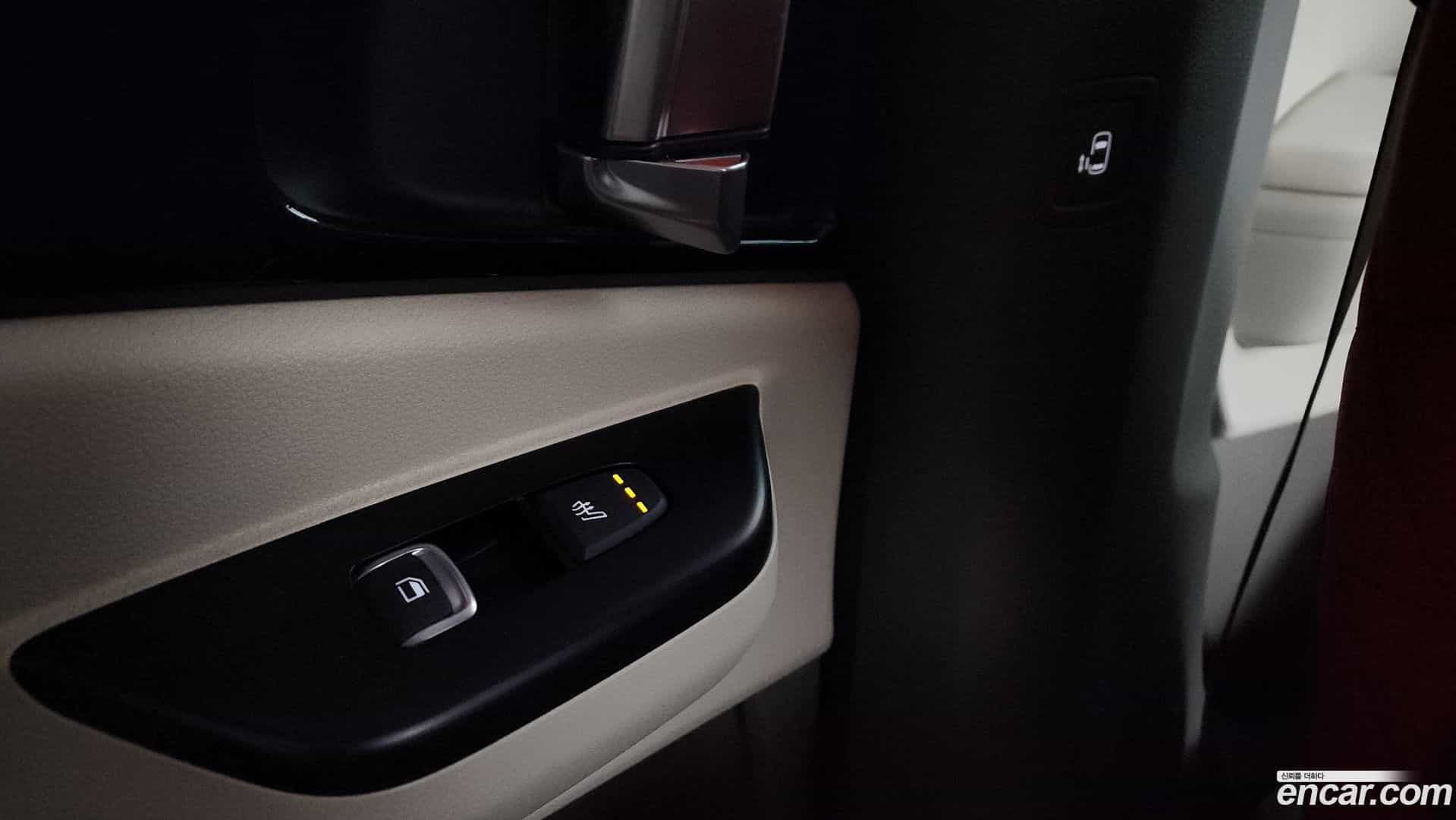 Canival Kia 2021.6-OPTION-022