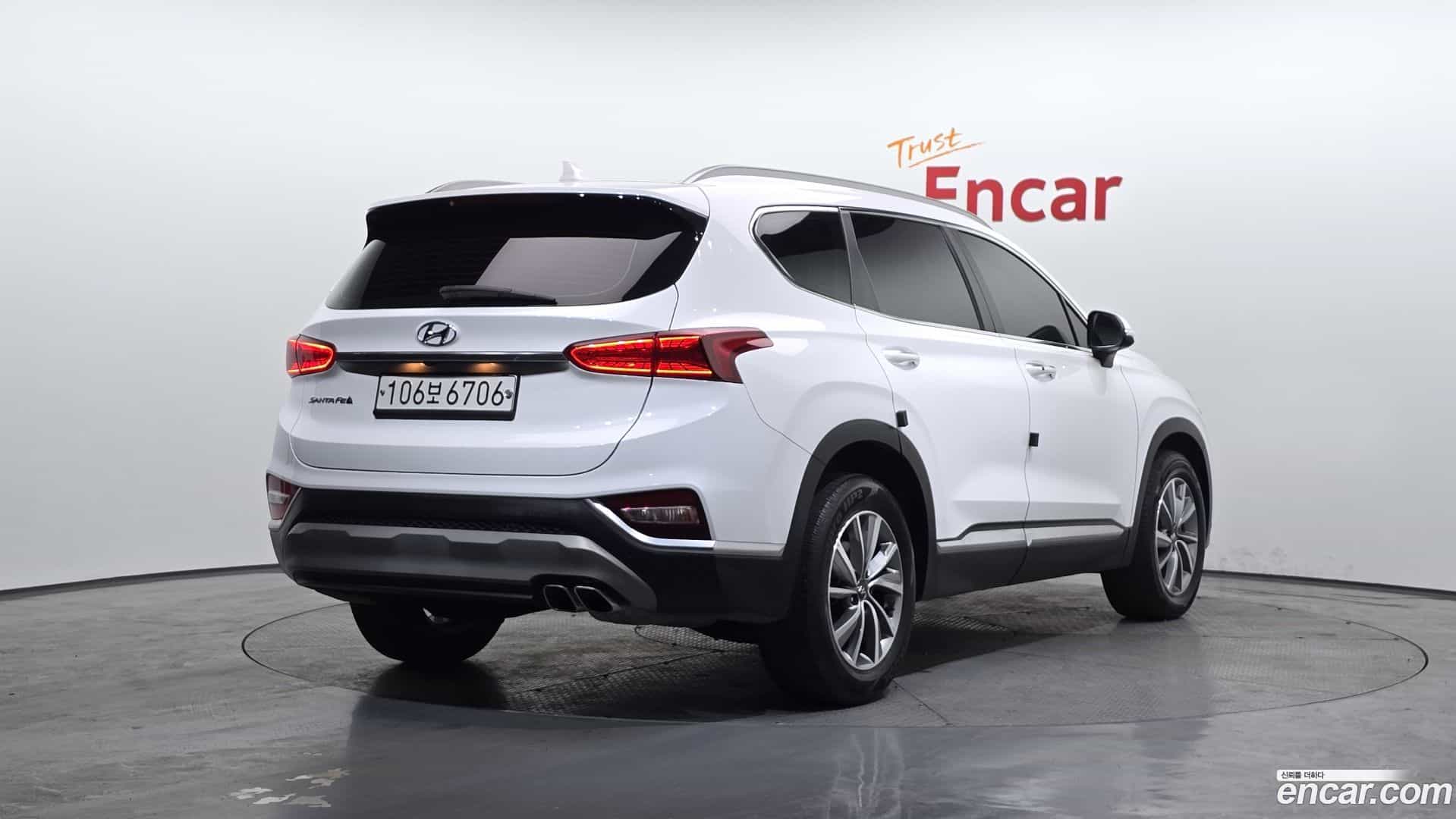 Santafe Hyundai 2020.2-OUTER-002