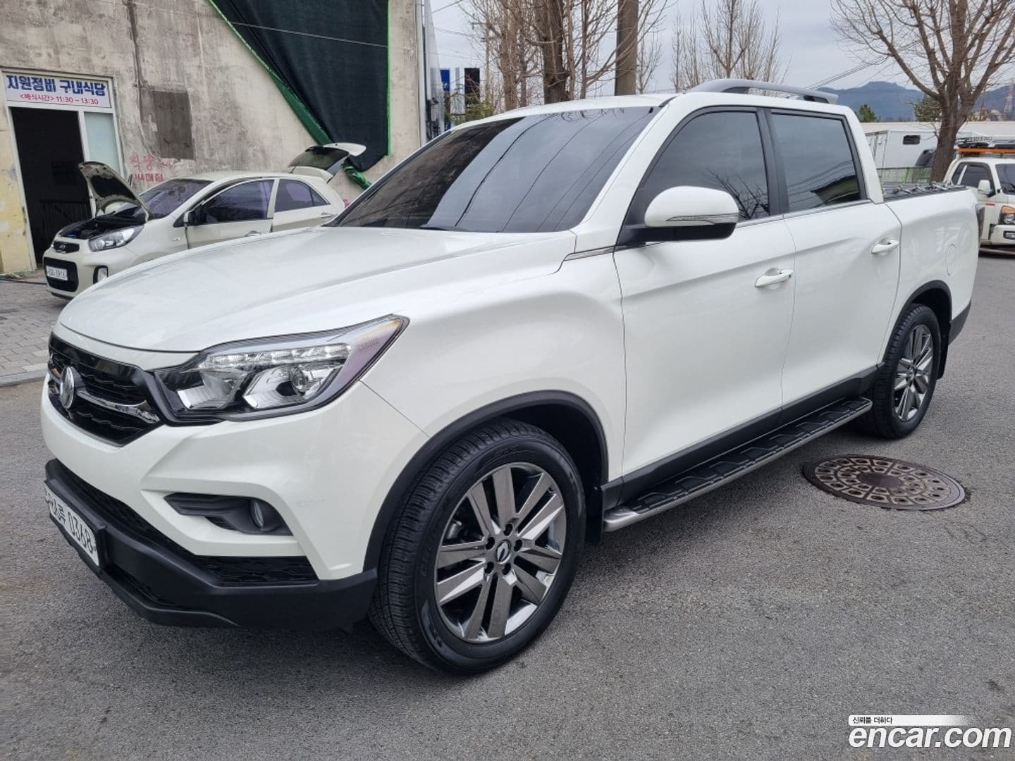Main__Slider__Photo:Rexton KG Mobility 2018.6-0