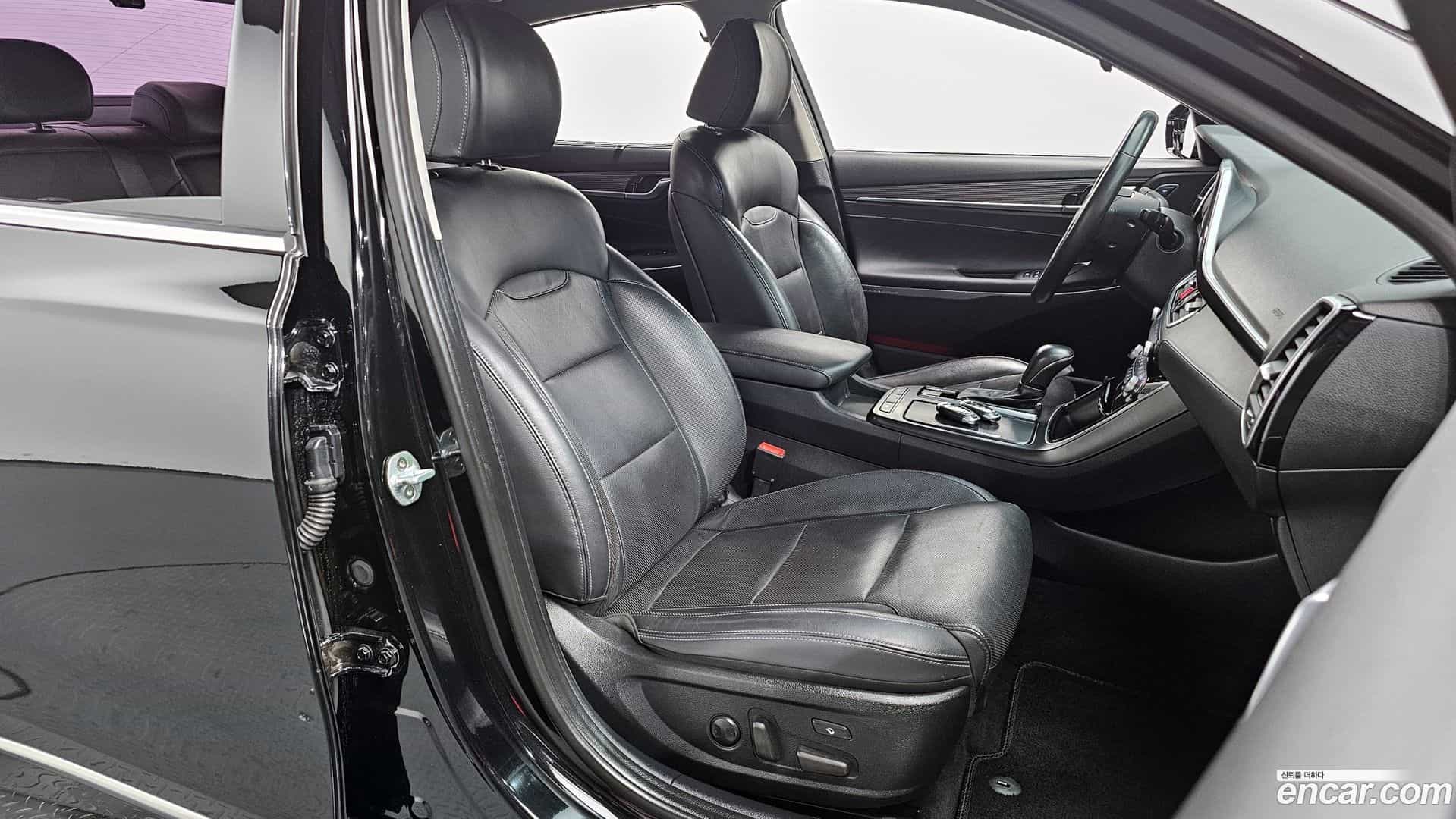 Grandeur Hyundai 2019.0-INNER-010