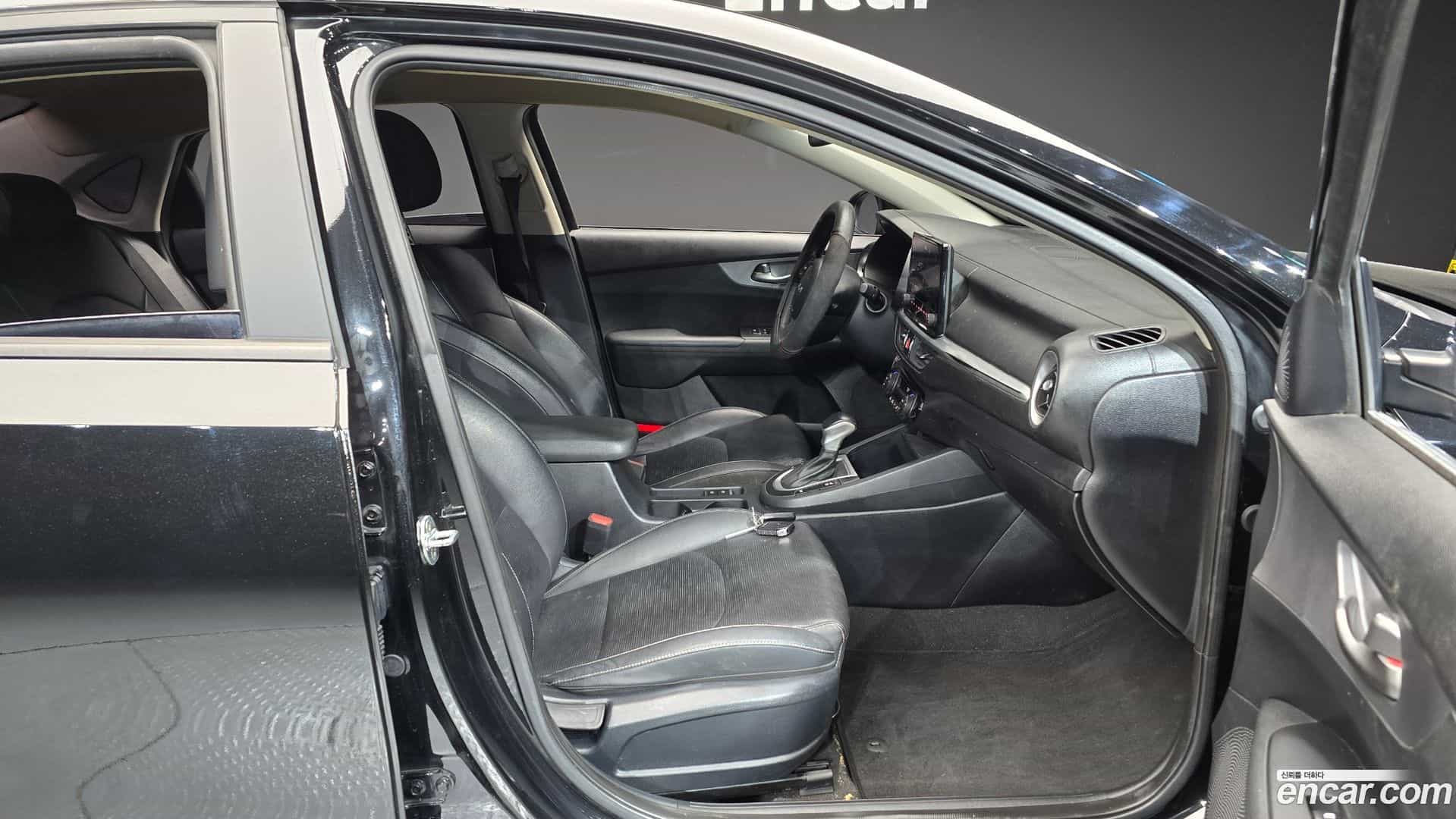 K3 Kia 2021.11-INNER-010