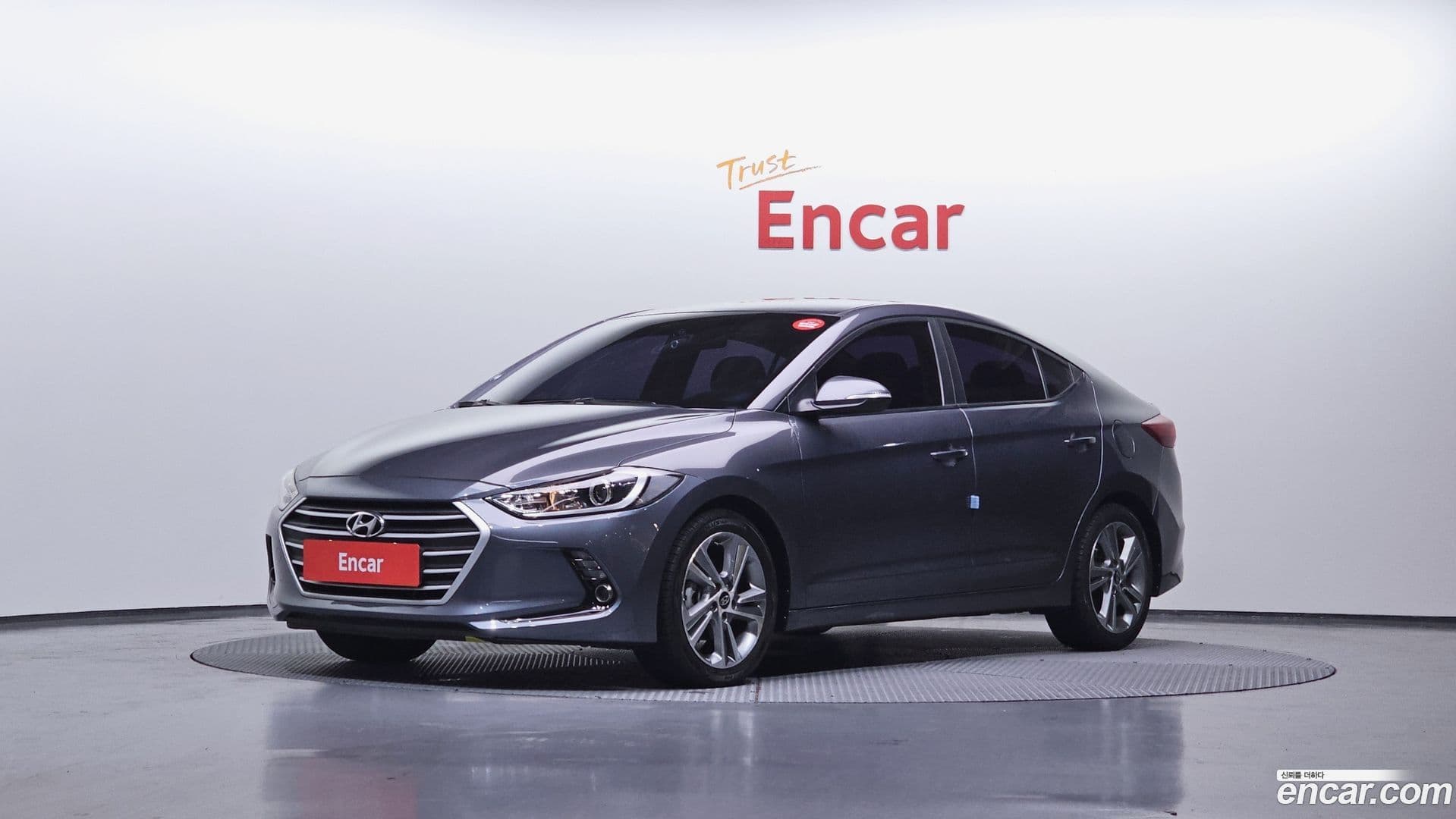 Main__Slider__Photo:AVANTE Hyundai 2018.1-0