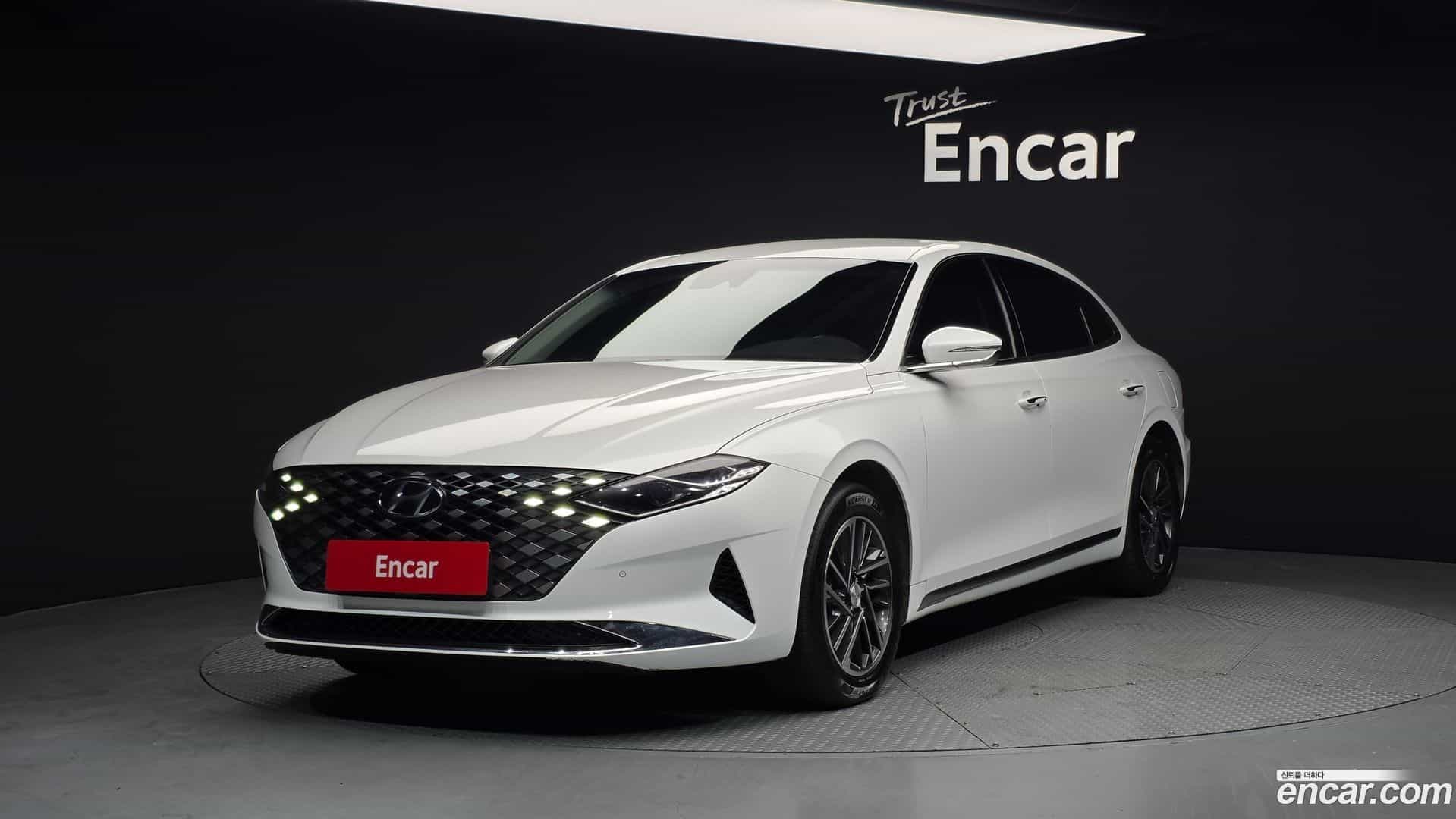 Grandeur Hyundai 2022.2-OUTER-001