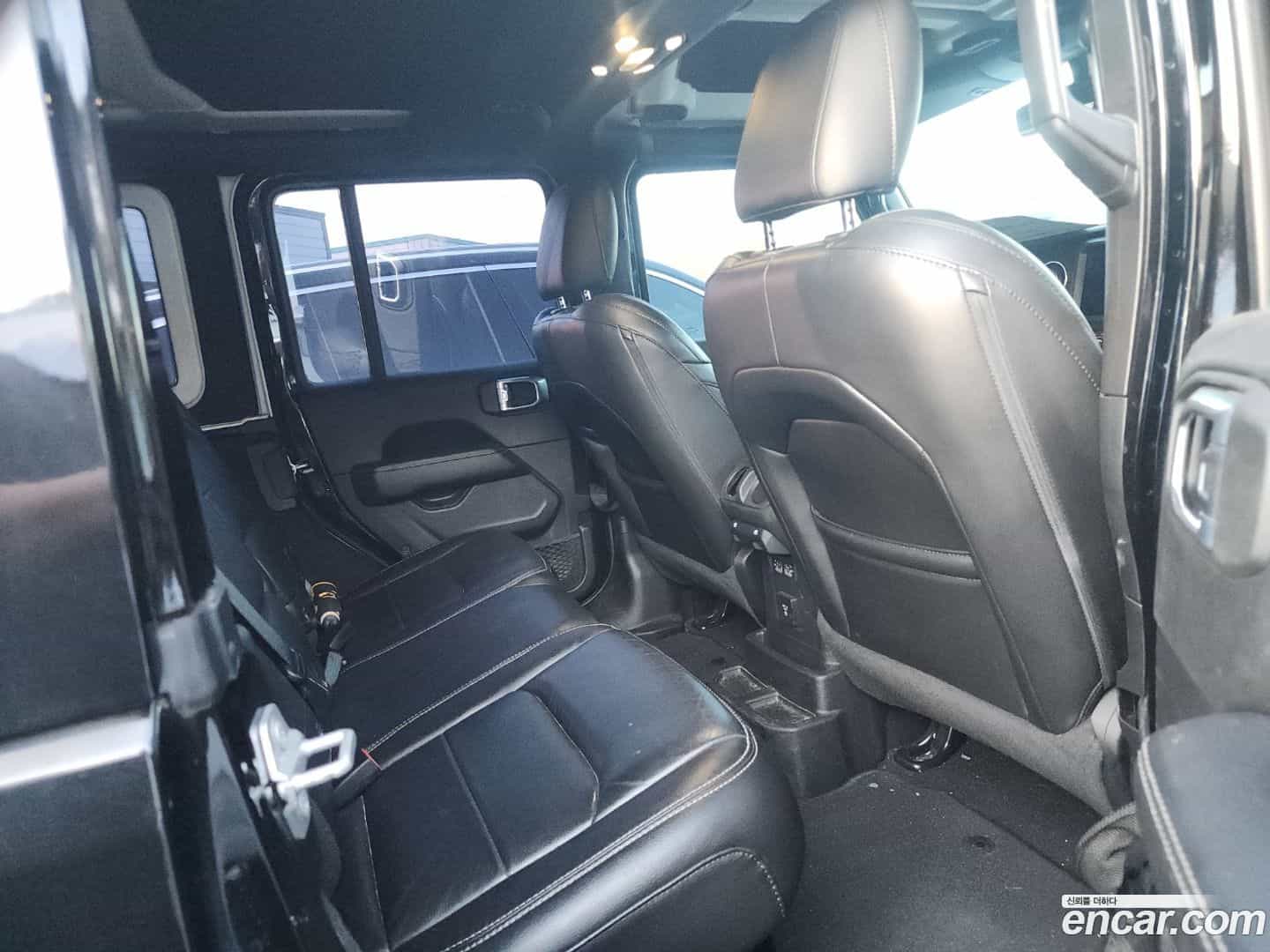 Wrangler Jeep 2021.11-OPTION-015