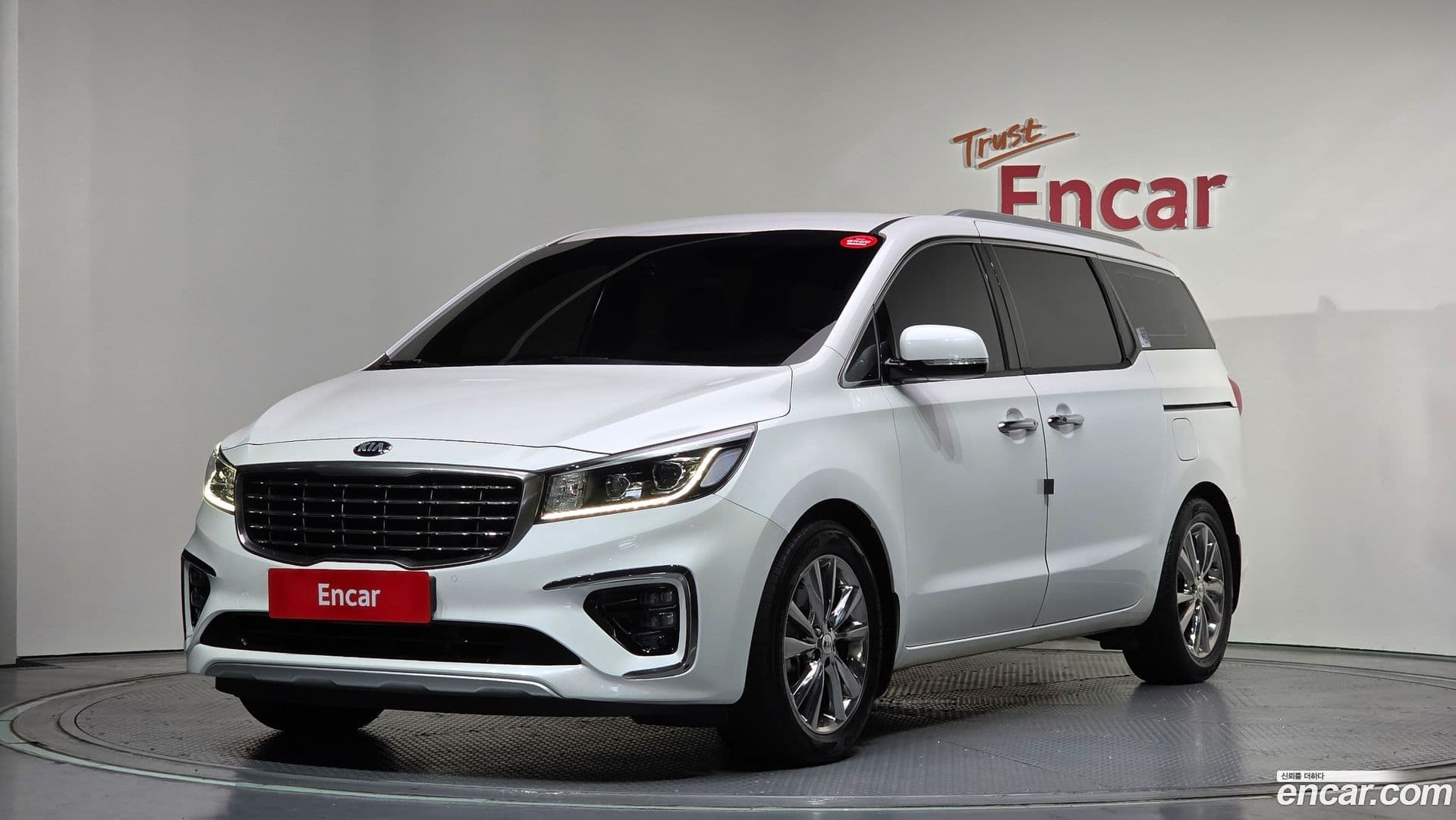 Main__Slider__Photo:Canival Kia 2020.3-0