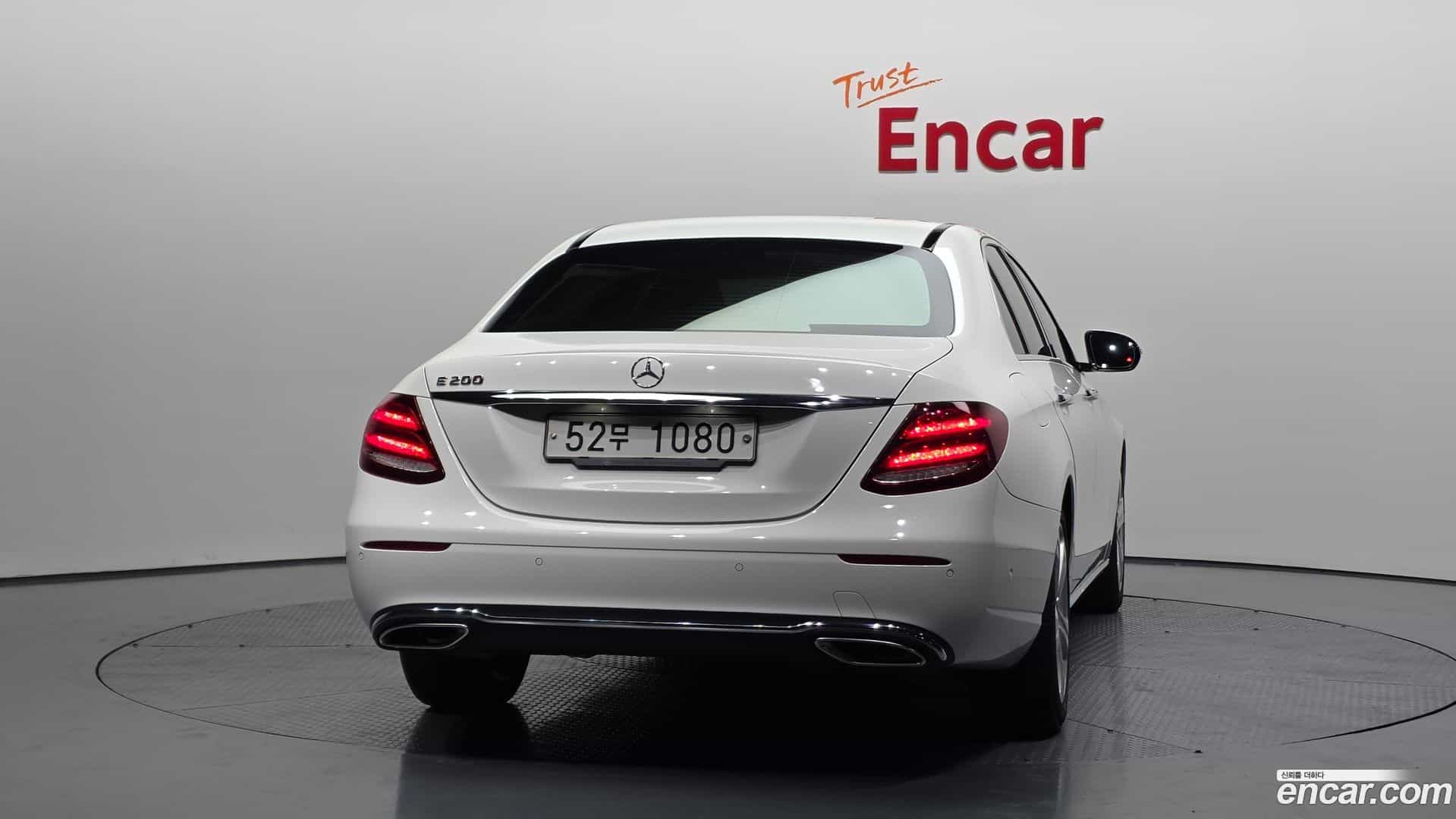 E-Class Mercedes-Benz 2018.2-OUTER-004