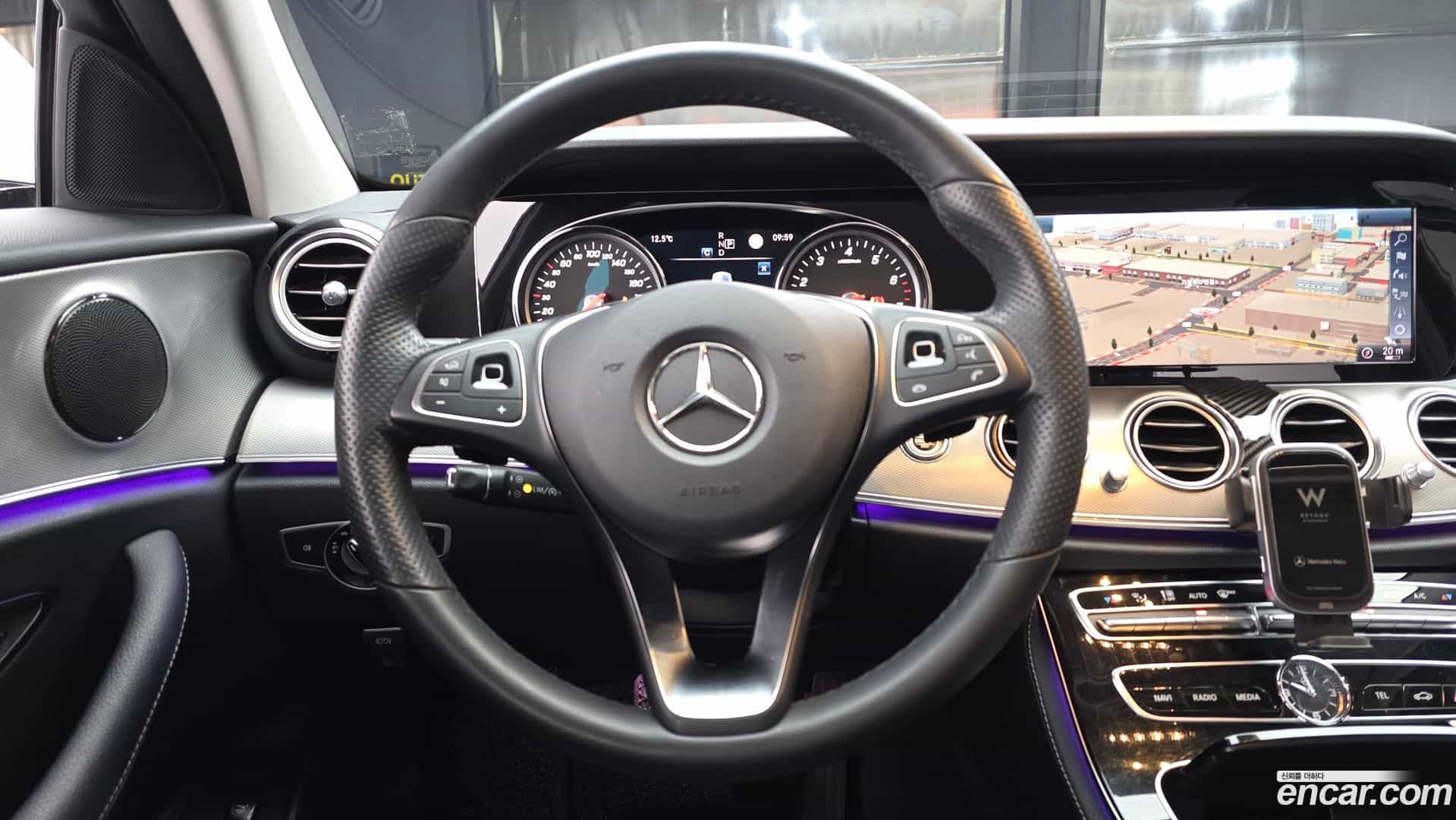 E-Class Mercedes-Benz 2018.2-OPTION-017