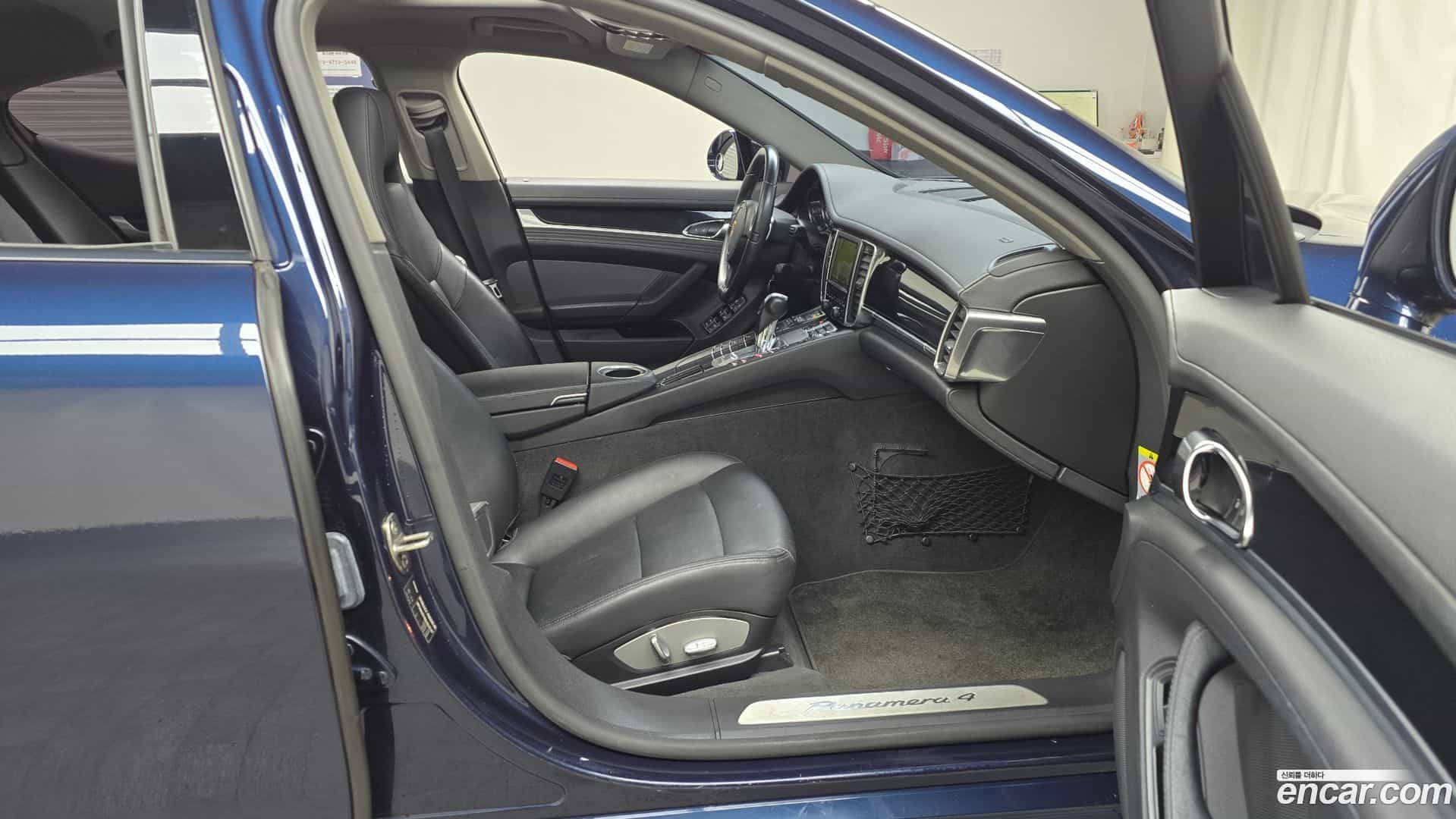 Panamera Porsche 2012.9-OPTION-015