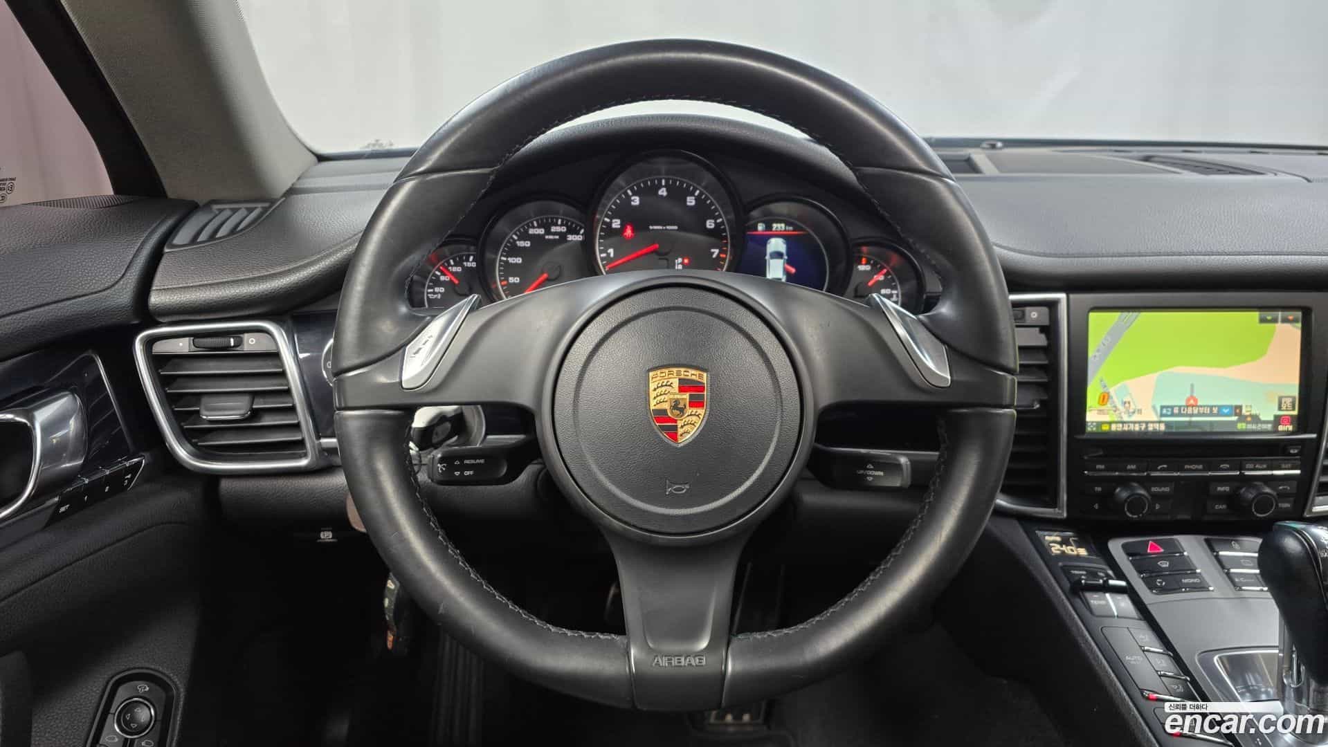 Panamera Porsche 2012.9-OPTION-017