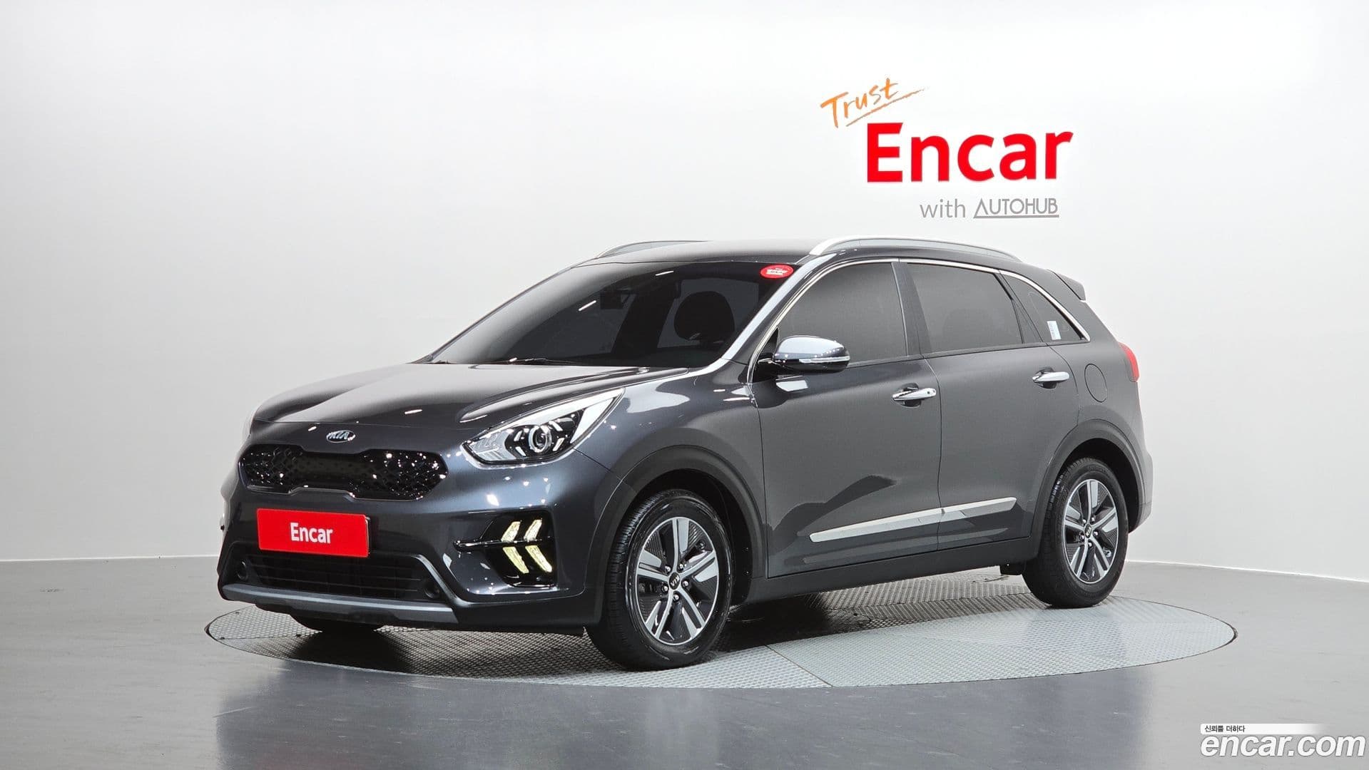 Main__Slider__Photo:Niro Kia 2021.0-0