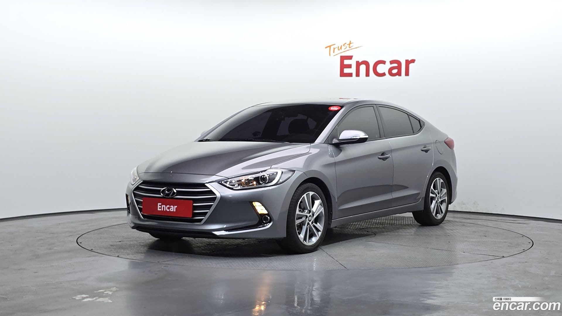 Main__Slider__Photo:AVANTE Hyundai 2017.2-0