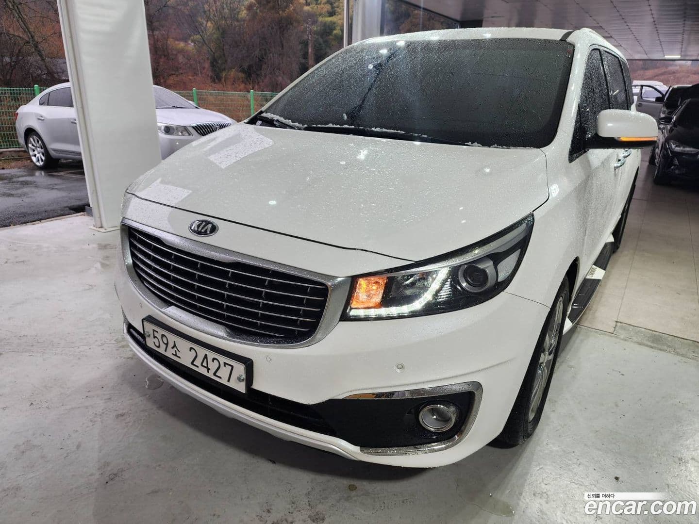 Main__Slider__Photo:Canival Kia 2017.5-0