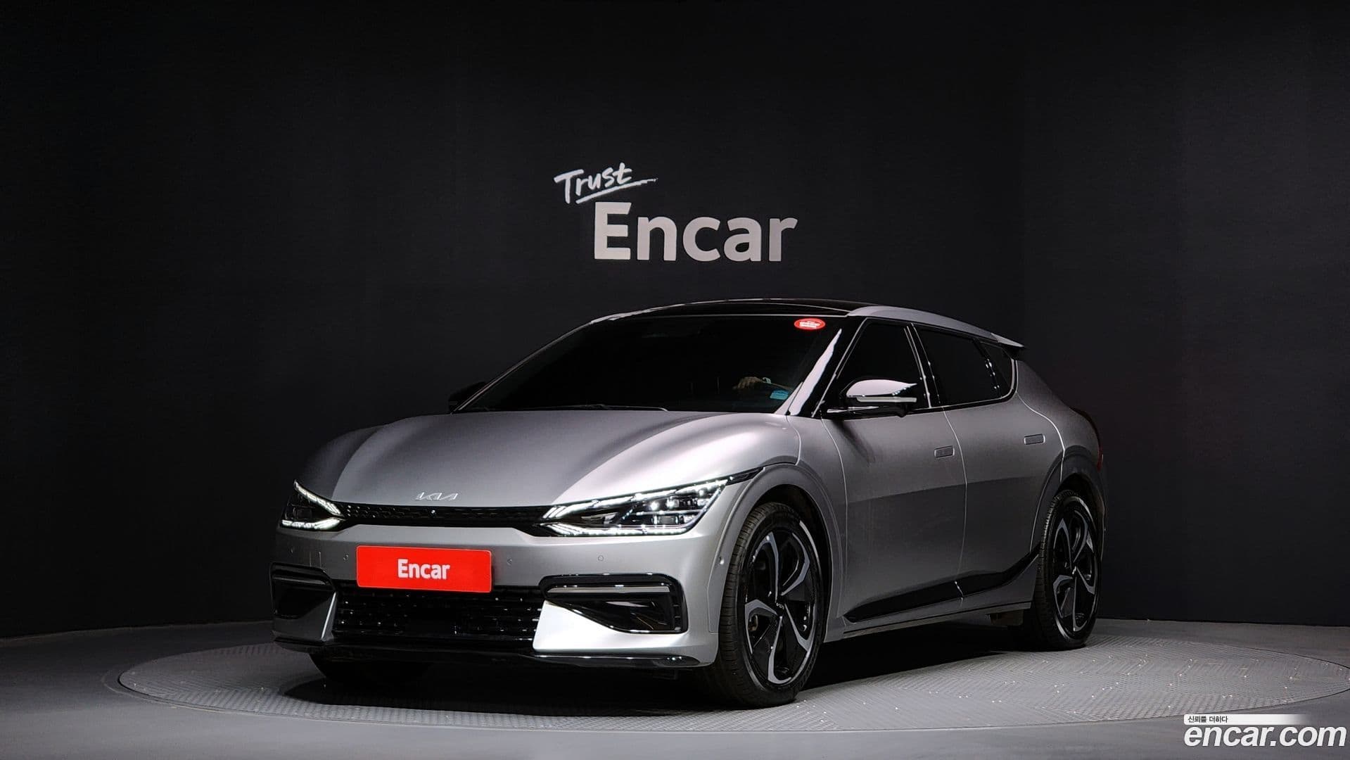 Main__Slider__Photo:EV6 Kia 2023.2-0