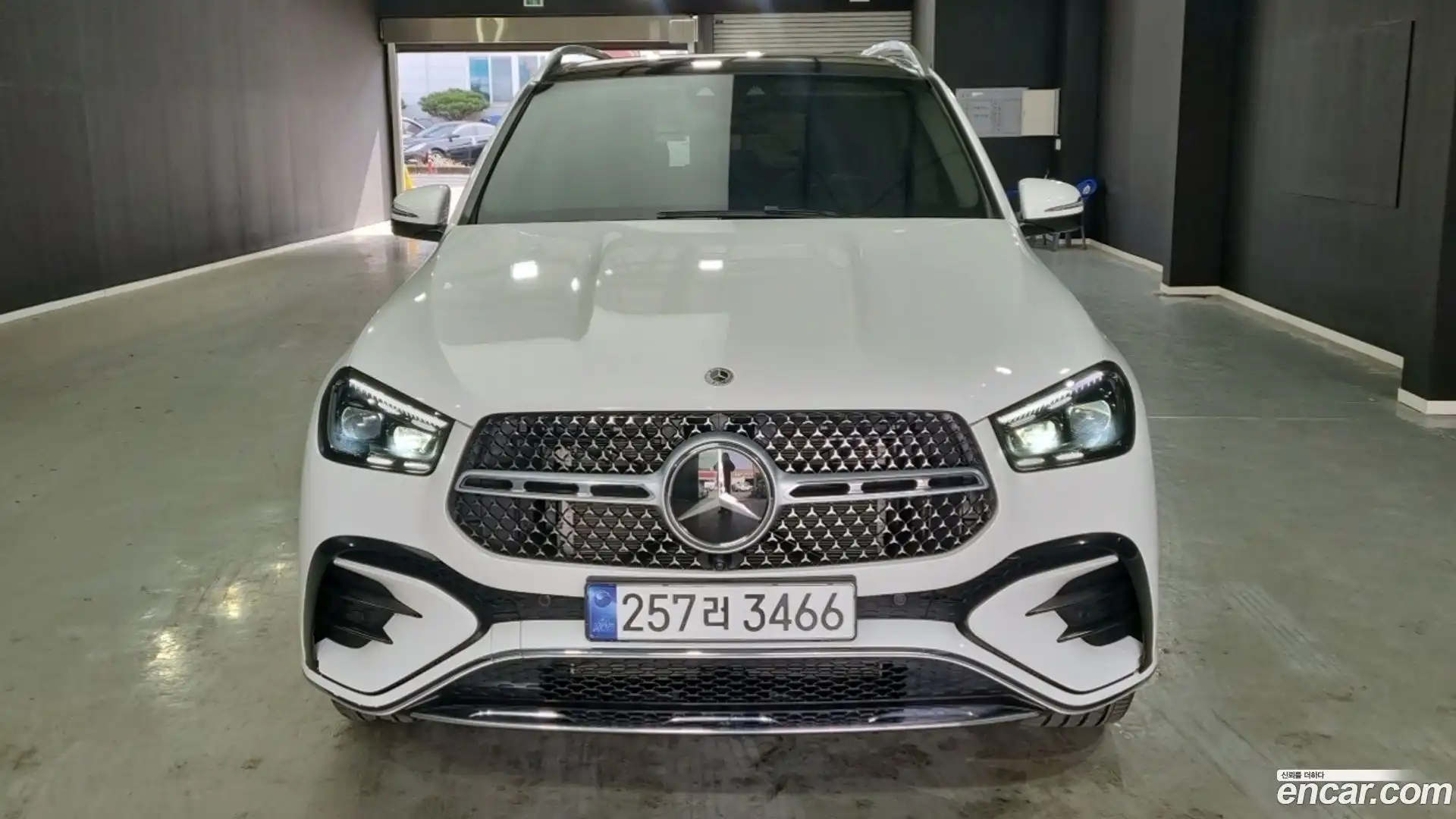 GLE-Class Mercedes-Benz 2024.5-OUTER-001