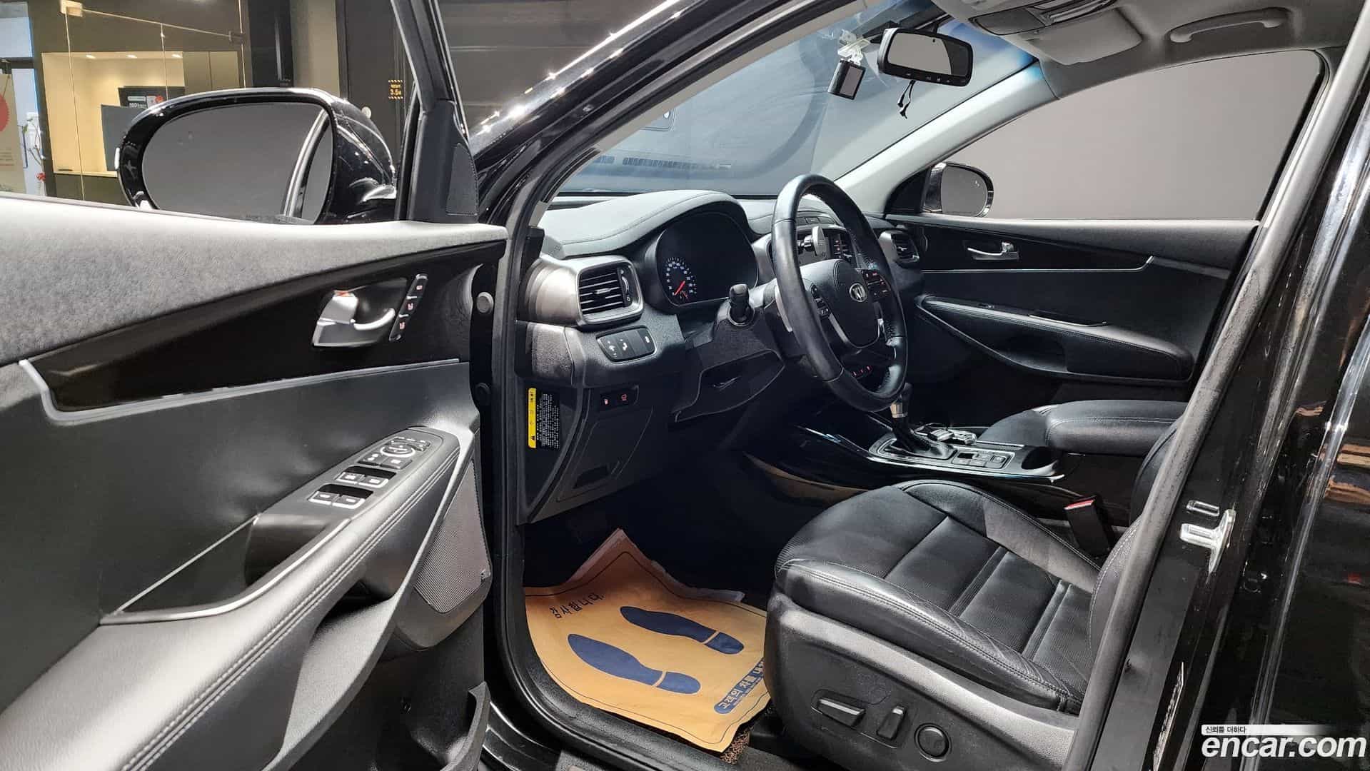 Sorento Kia 2018.2-OPTION-015