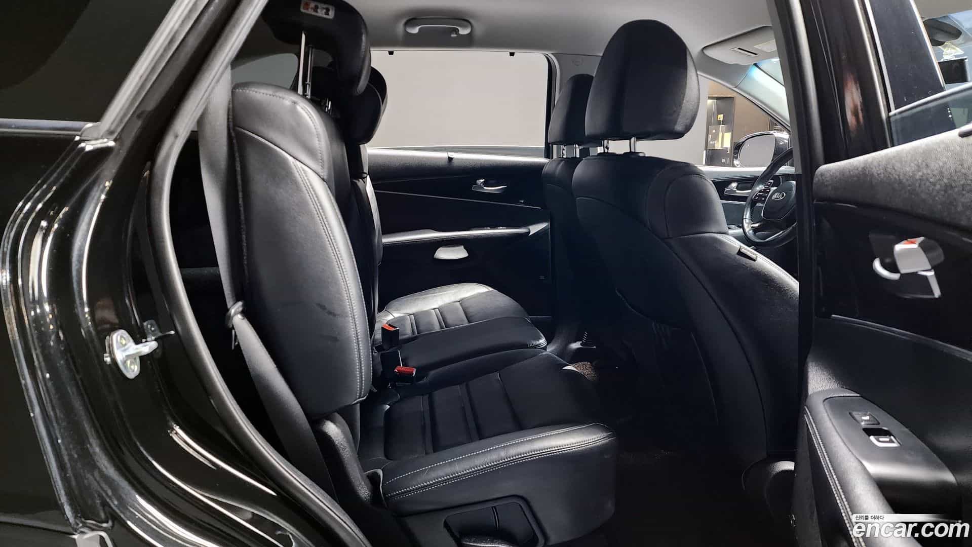 Sorento Kia 2018.2-OPTION-016