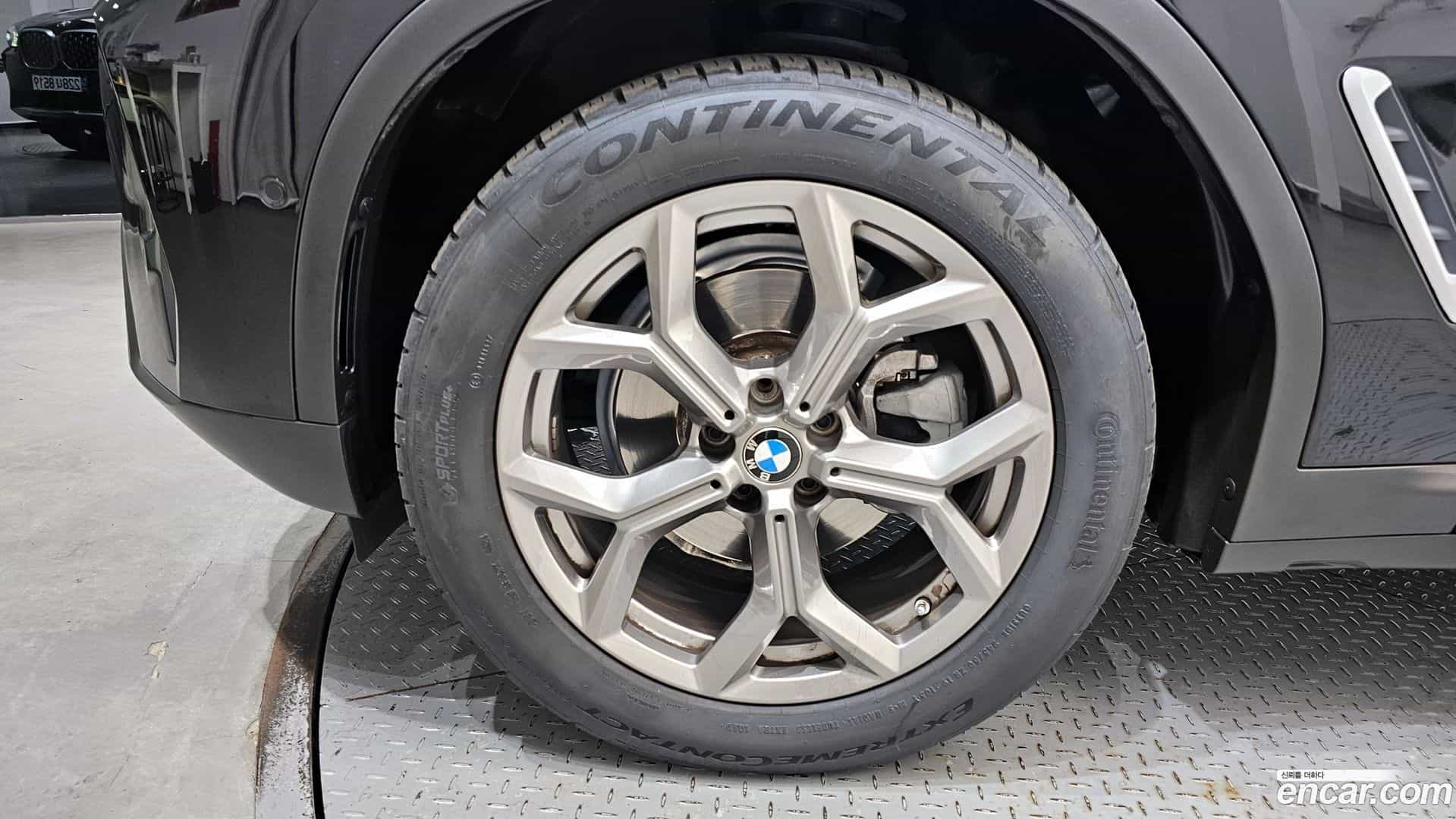 X4 BMW 2021.10-OUTER-005