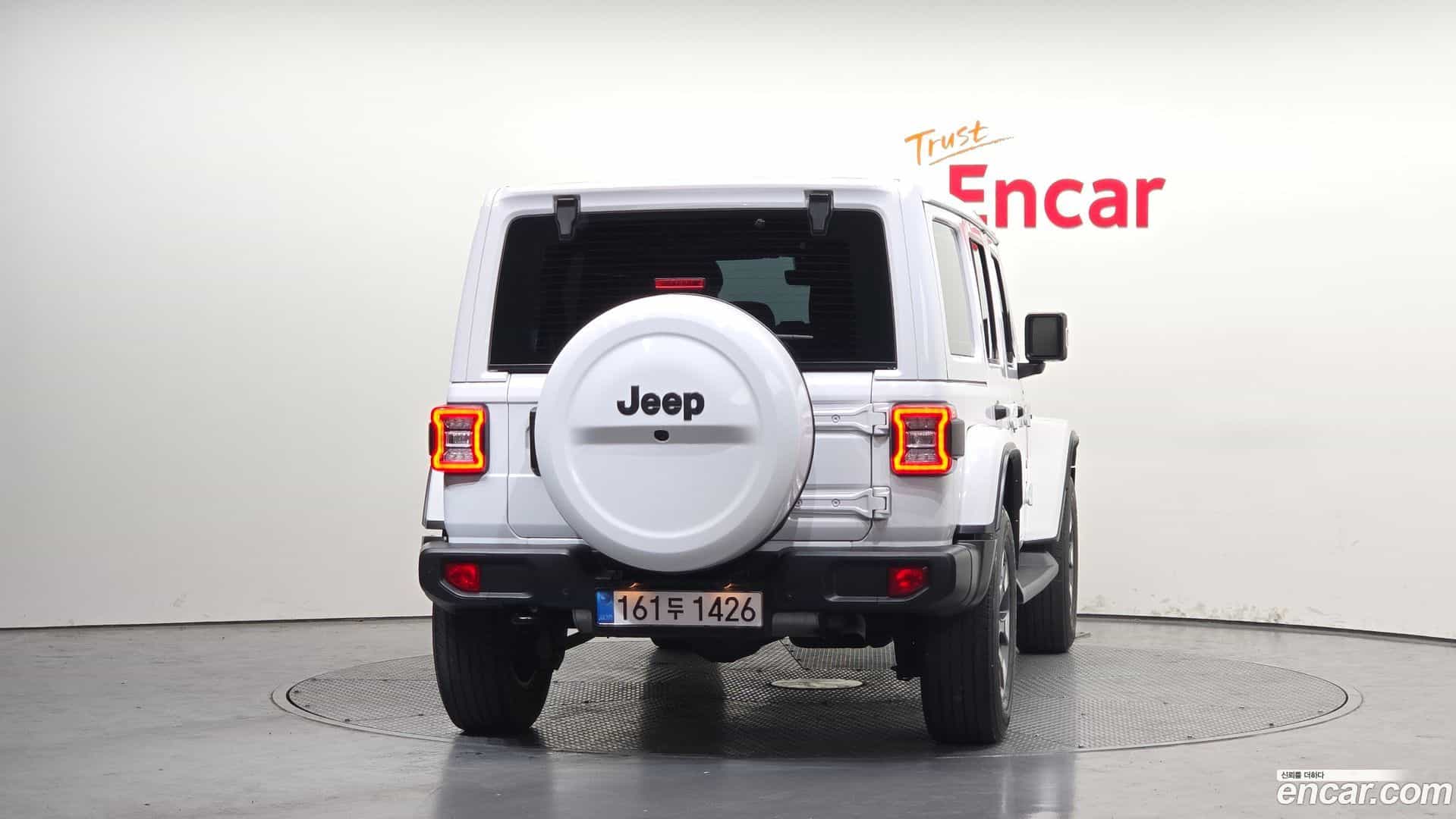 Wrangler Jeep 2022.5-OUTER-004