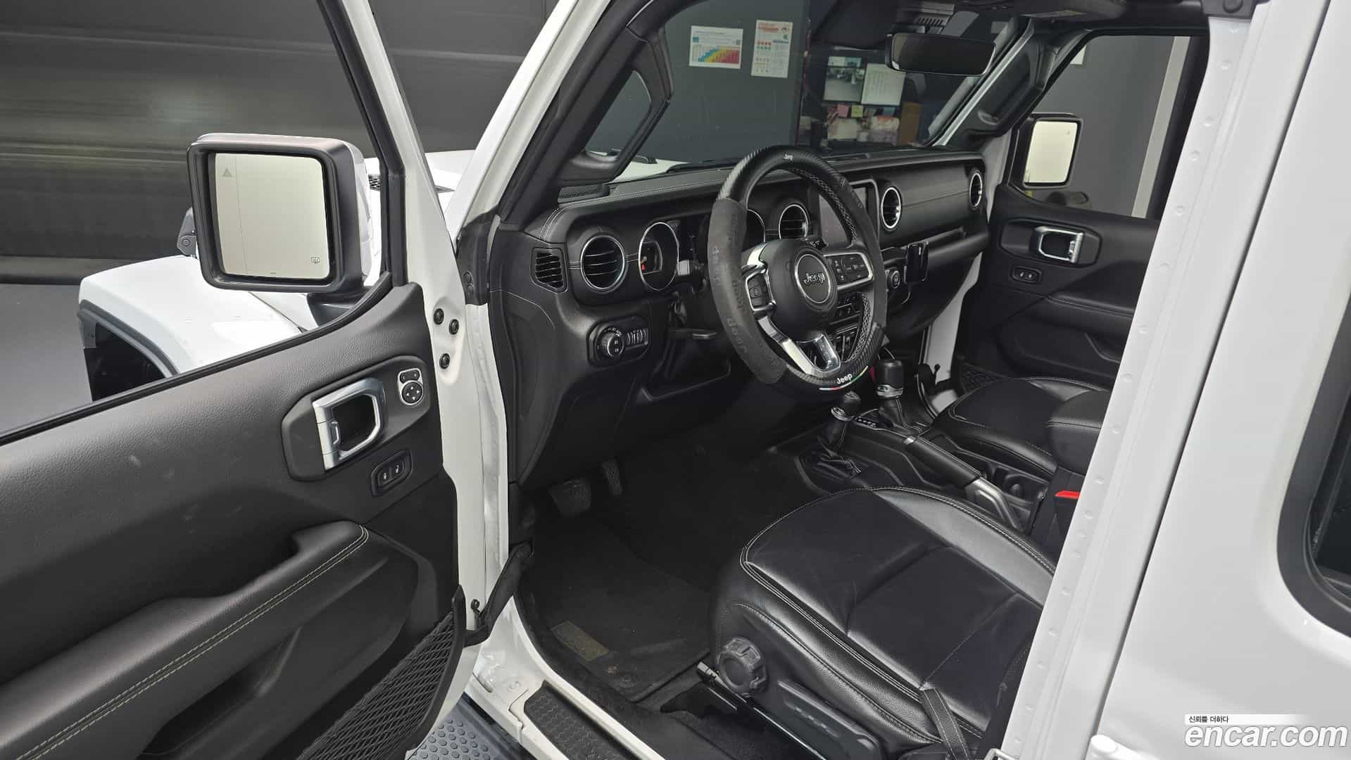 Wrangler Jeep 2022.5-INNER-010