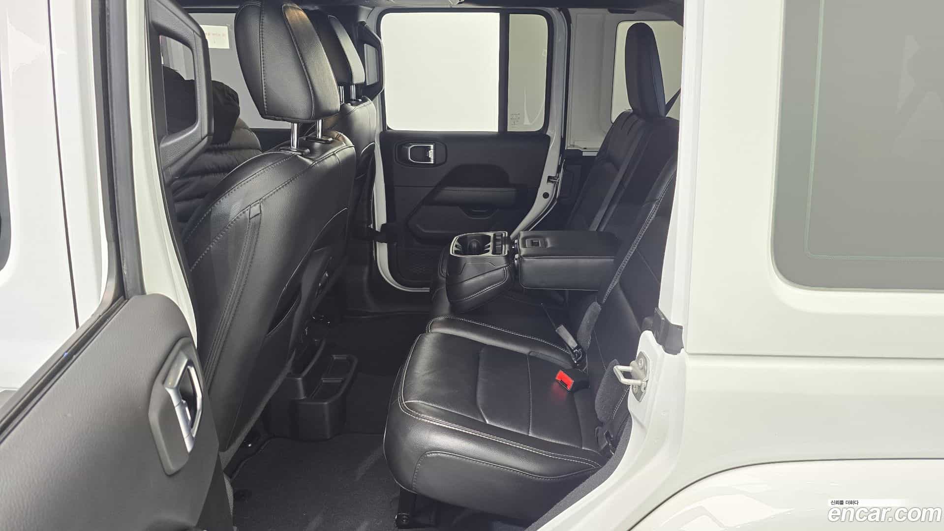 Wrangler Jeep 2022.5-OPTION-015