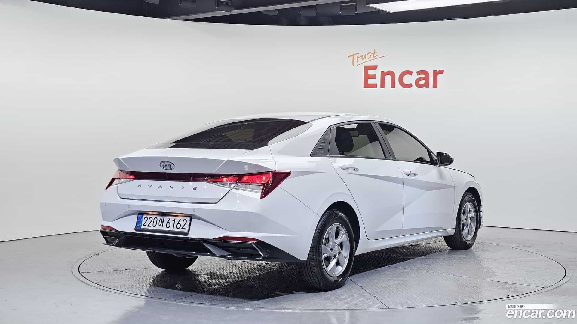 AVANTE Hyundai 2022.0-OUTER-002