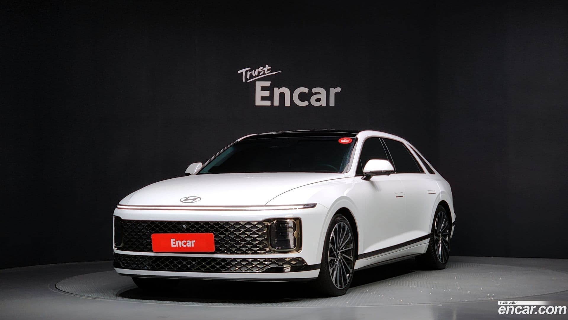 Main__Slider__Photo:Grandeur Hyundai 2023.8-0
