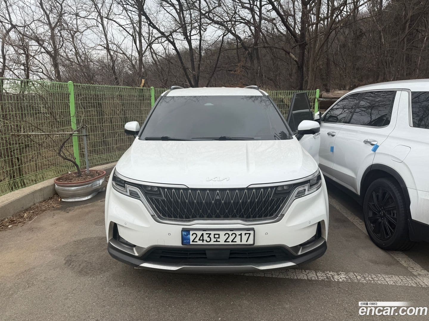 Main__Slider__Photo:Canival Kia 2023.5-0